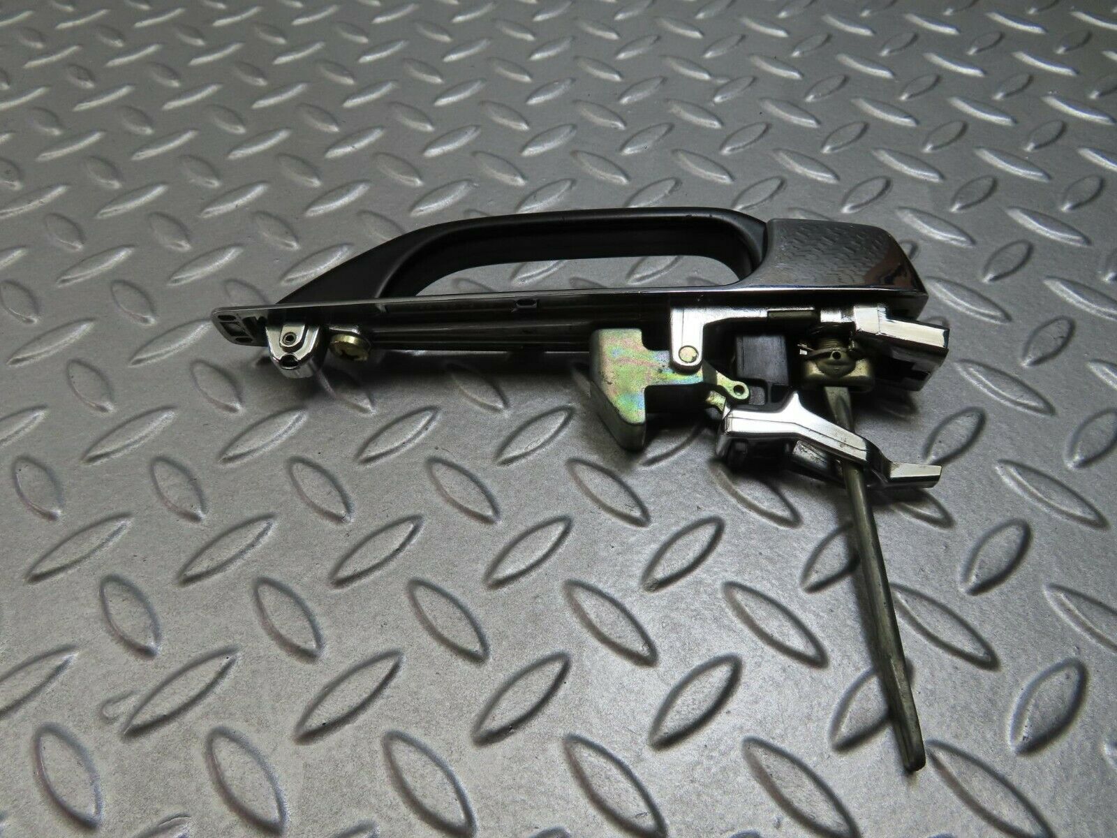 8239 Mercedes-Benz W123 Exterior Chrome Door Handle Front Right 1237600259