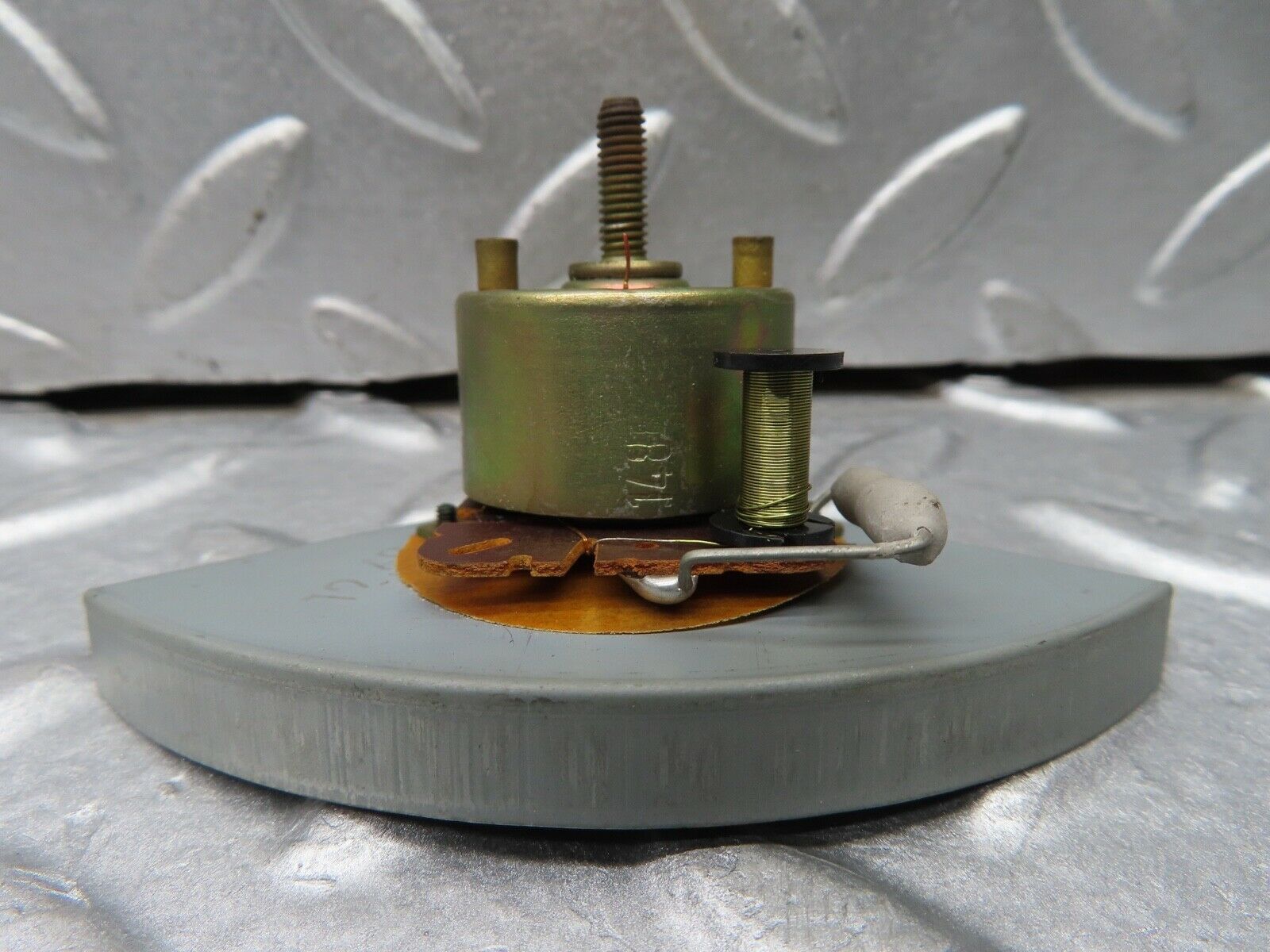 18343 Mercedes-Benz W115 Fuel Gauge