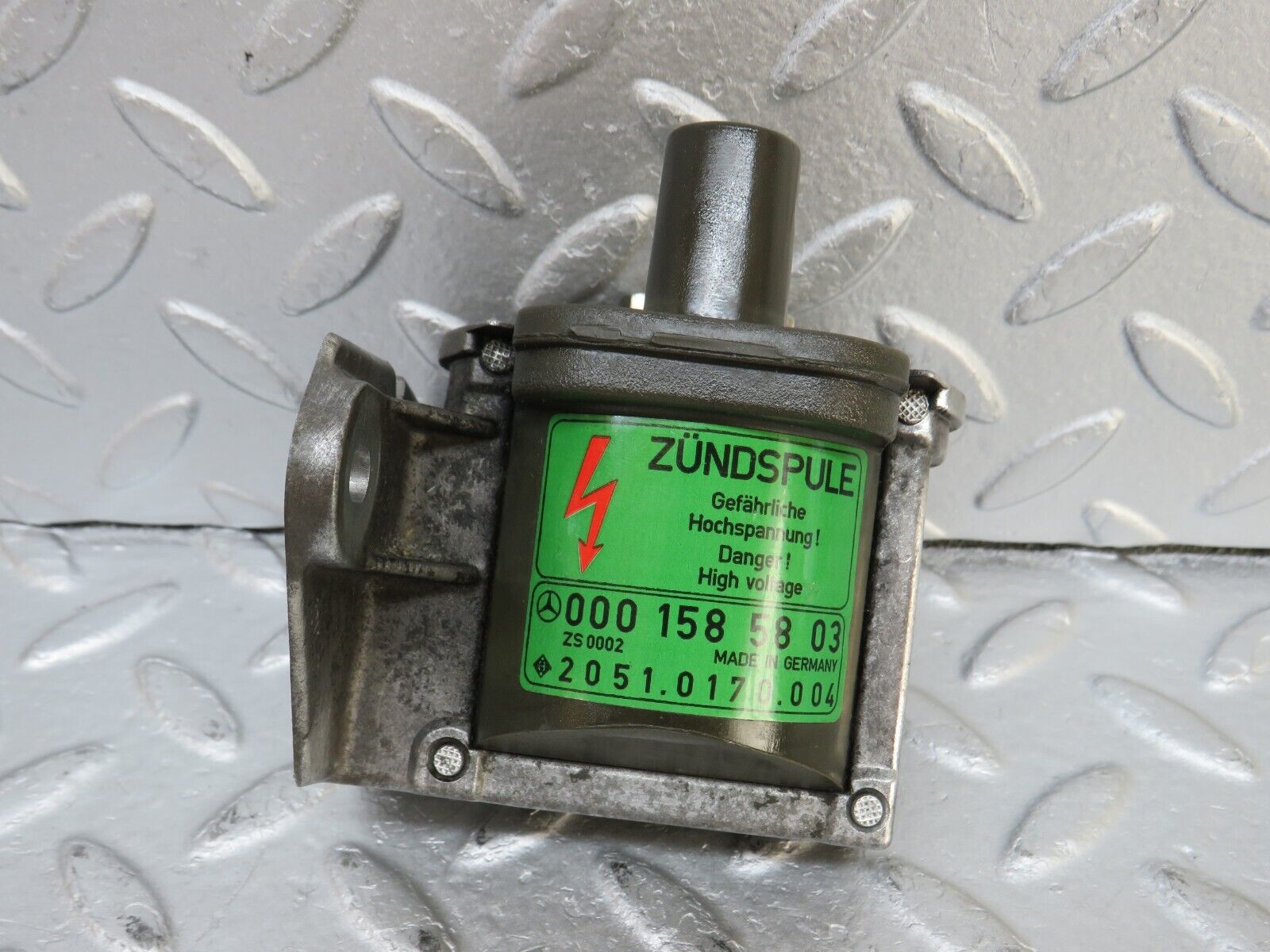 36019 Mercedes-Benz W126 420SE Ignition Coil 0001585803