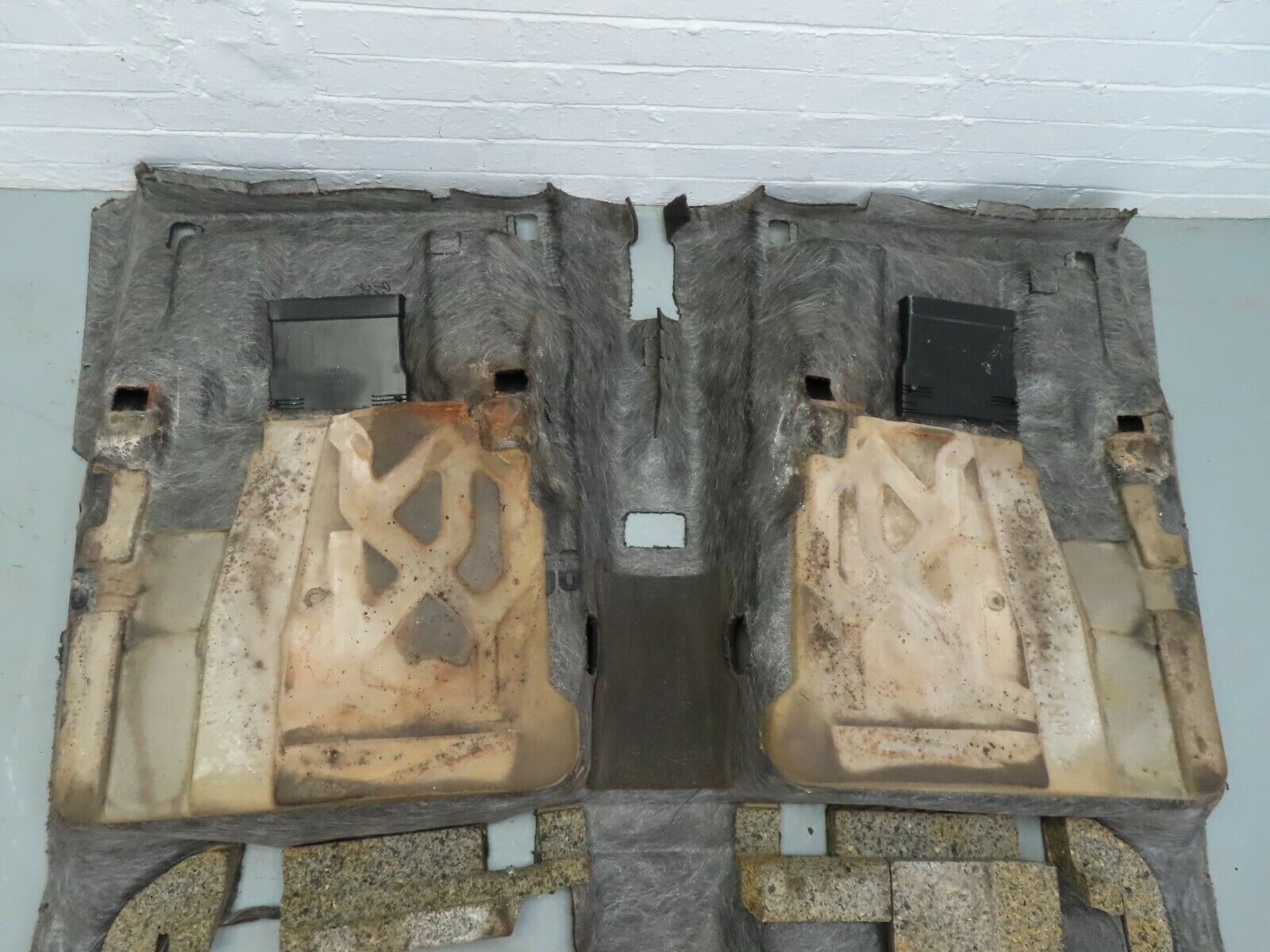 6670 Mercedes-Benz S124 E220 Wagon Floor Carpet 1246804641