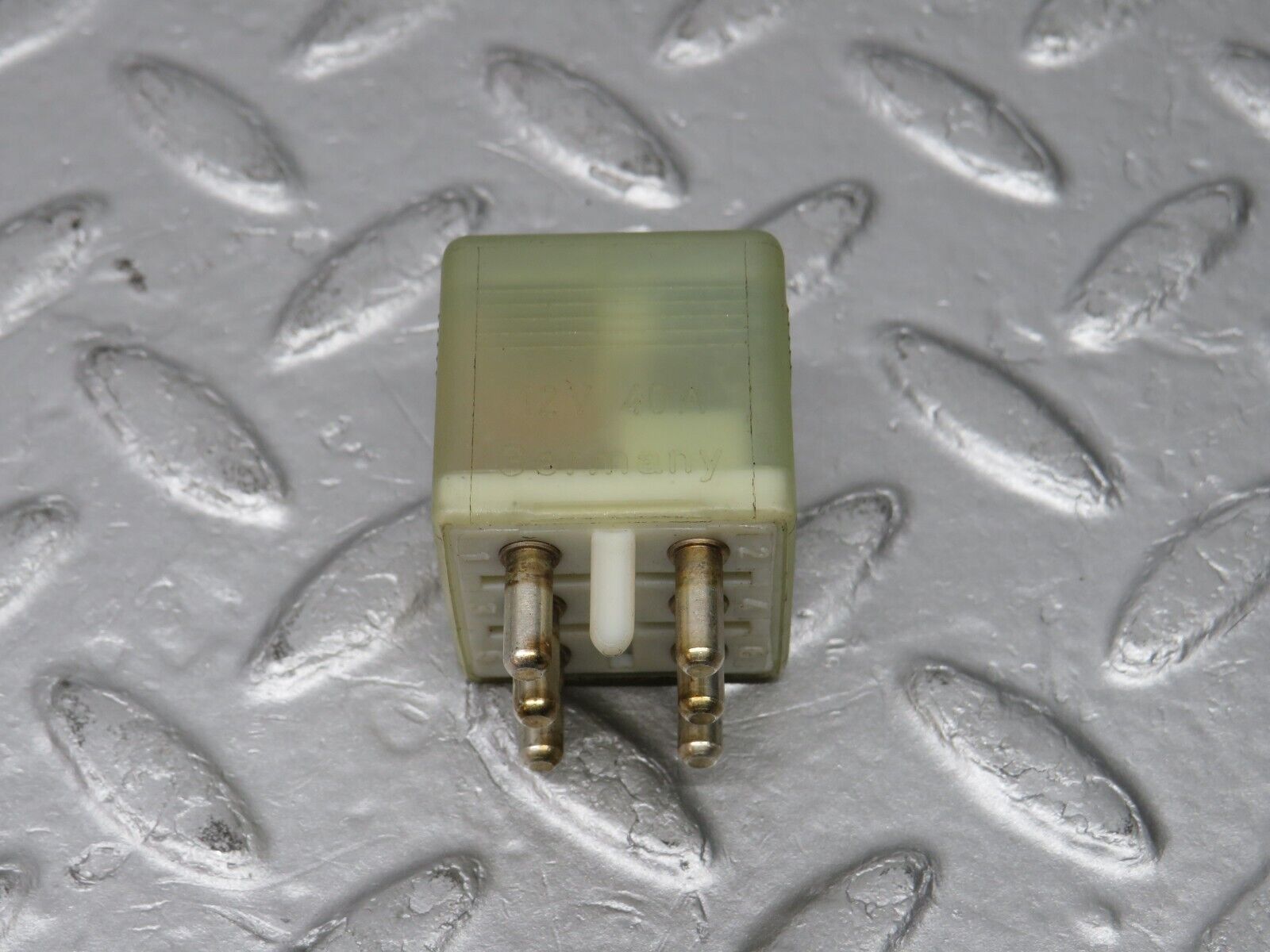 38537 Mercedes-Benz R129 280SL Coupe Door Window Control Relay 0015427819