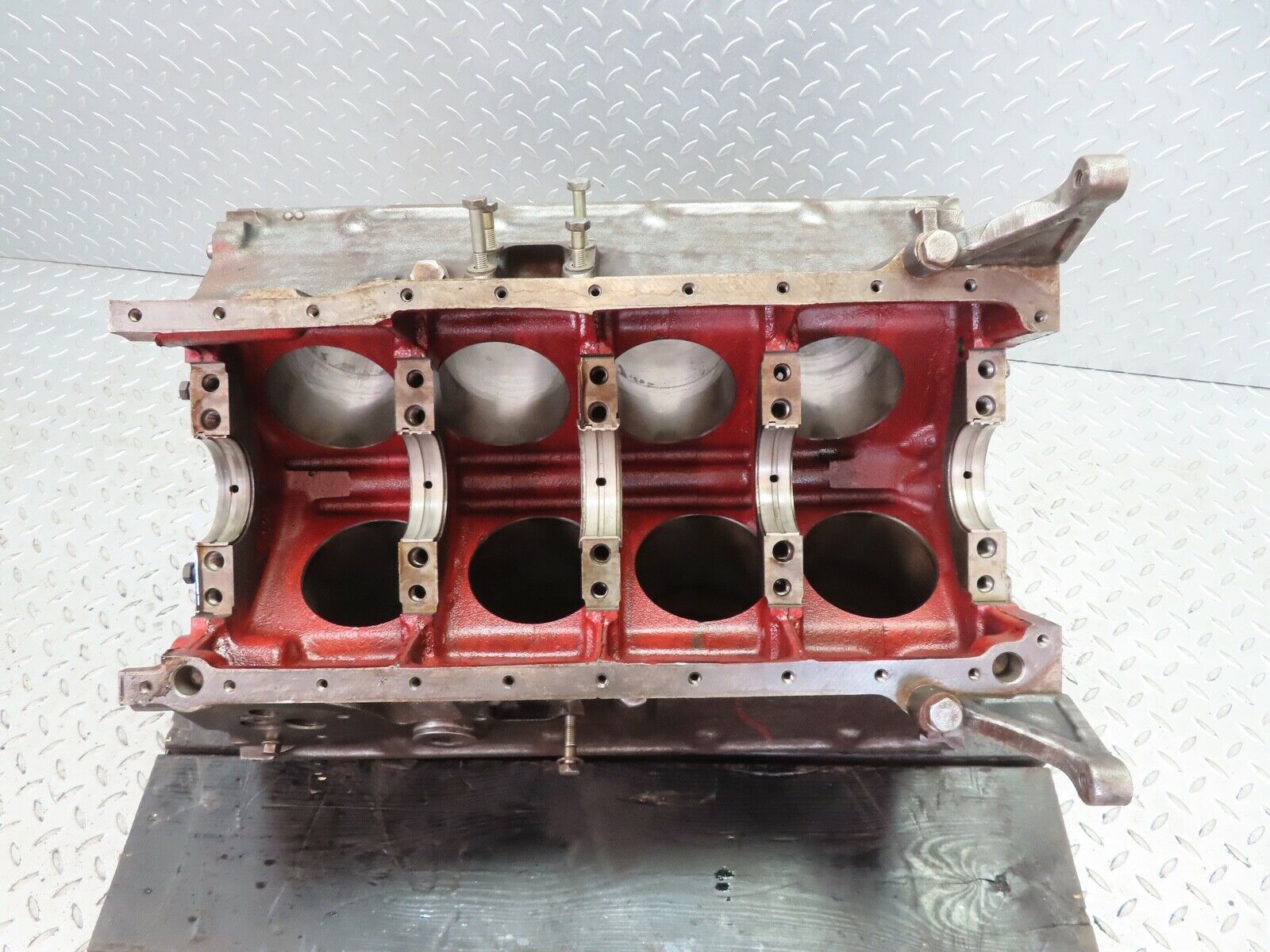 7562 Mercedes-Benz C107 350SLC Coupe Engine Block 1160110601 M116.982