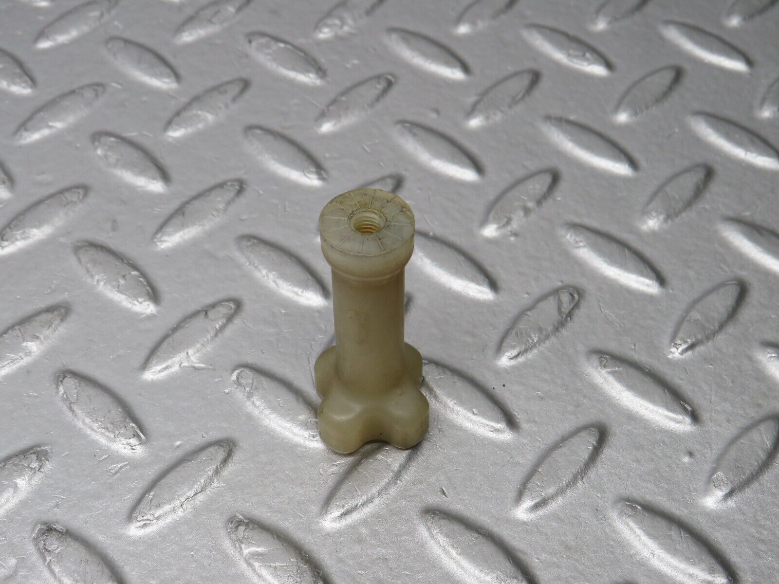 38947 Mercedes-Benz W201 190E 2.6L Windscreen Washer Reservoir Holder