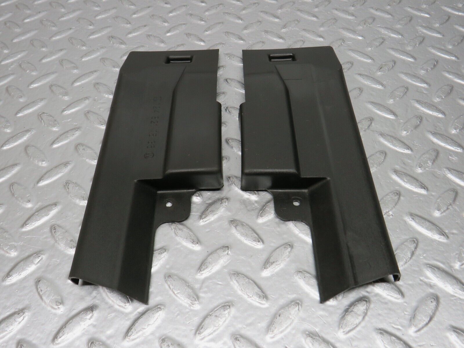 32595 Mercedes-Benz S124 300TE Trunk Cable Wire Cover 1248211536 1248211636