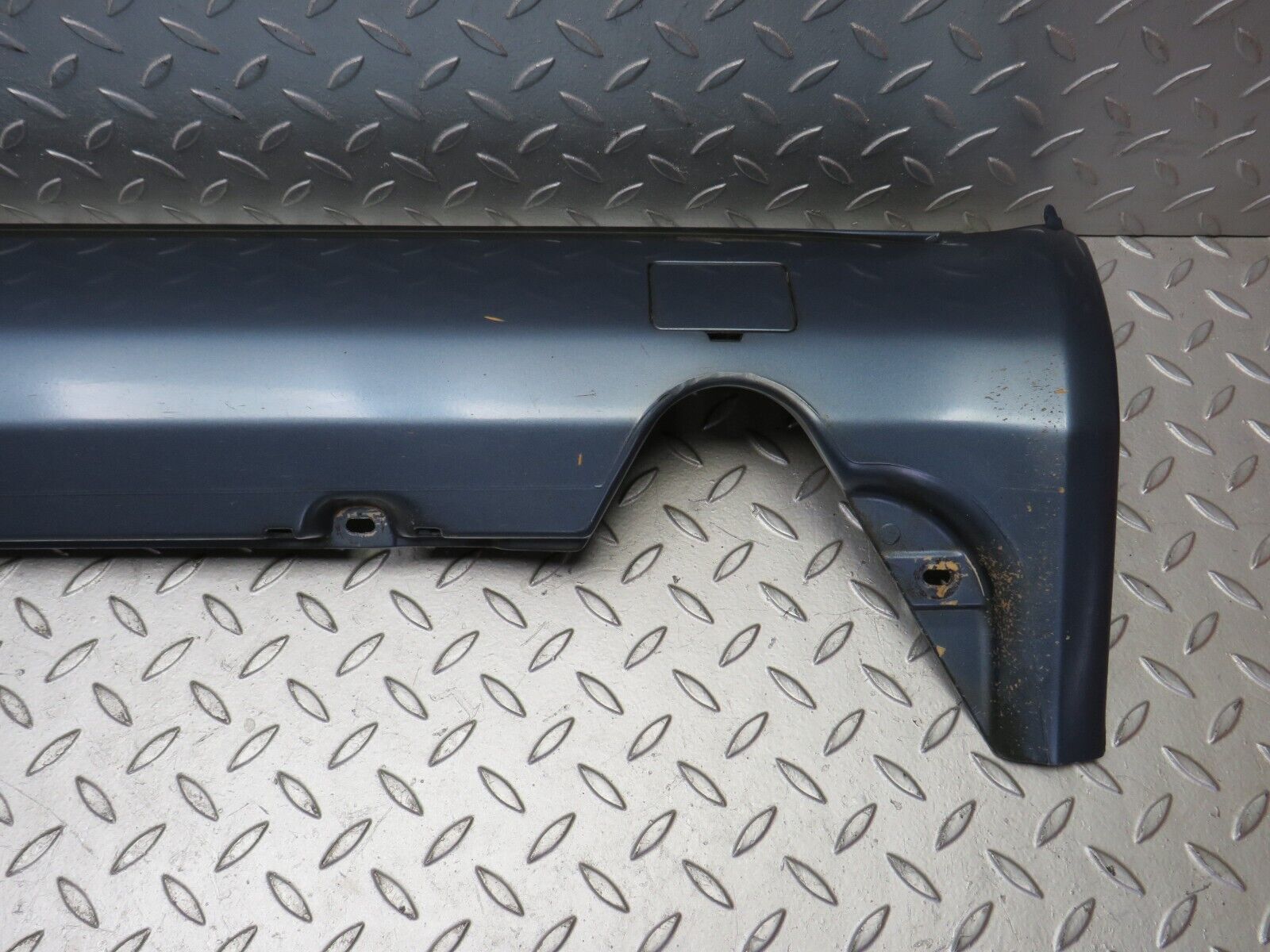 31917 Mercedes-Benz S124 220TE Wagon Side Skirt Left Side 1246902340