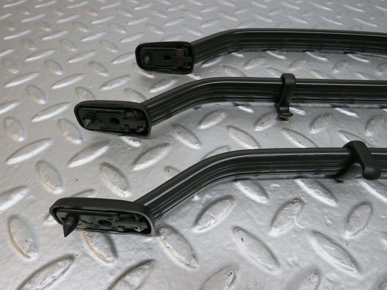 25475 Mercedes-Benz W123 200 Roof Grab Handle Set Palomino