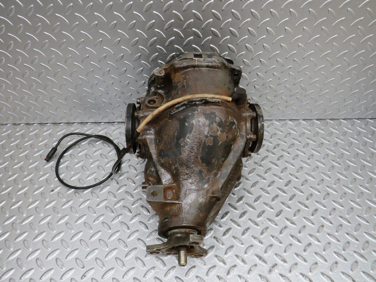 29205 Mercedes-Benz C124 320CE Coupe Rear Differential ASR Ratio 3.69 1293510505