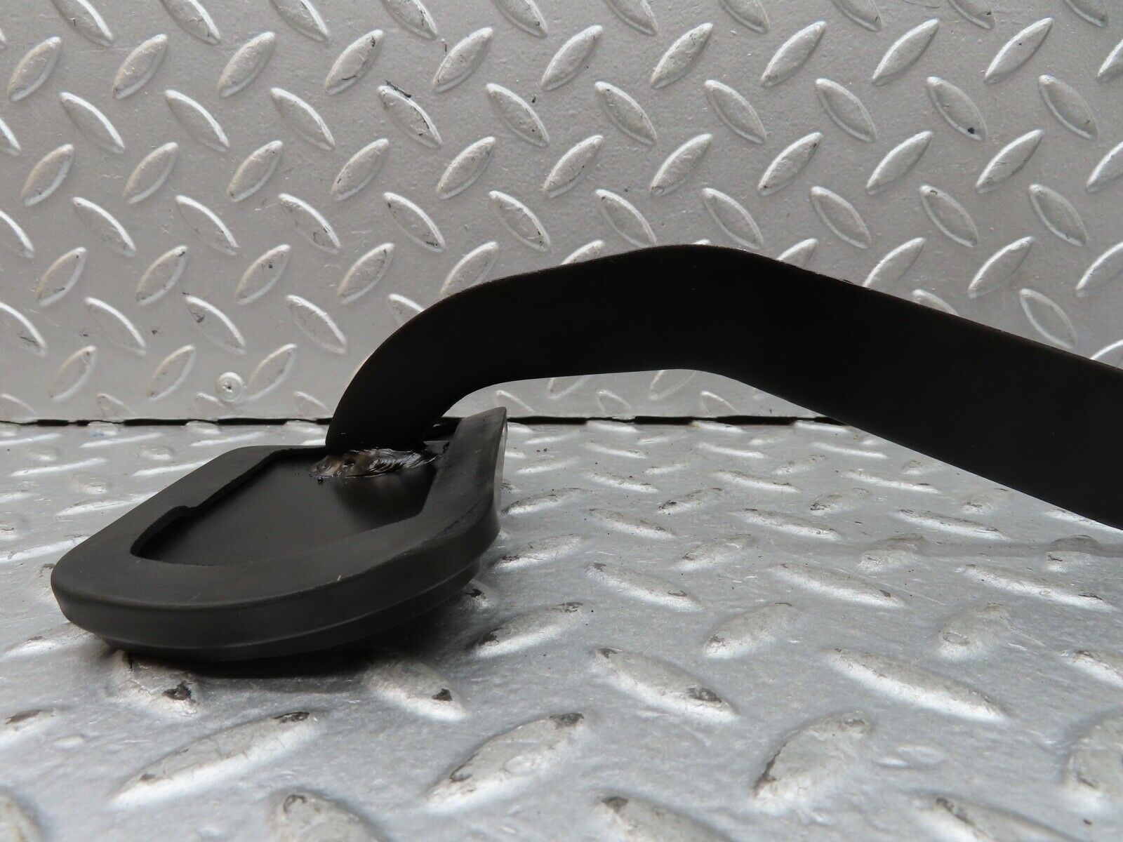 19099 Mercedes-Benz W123 300D Brake Pedal With Rubber