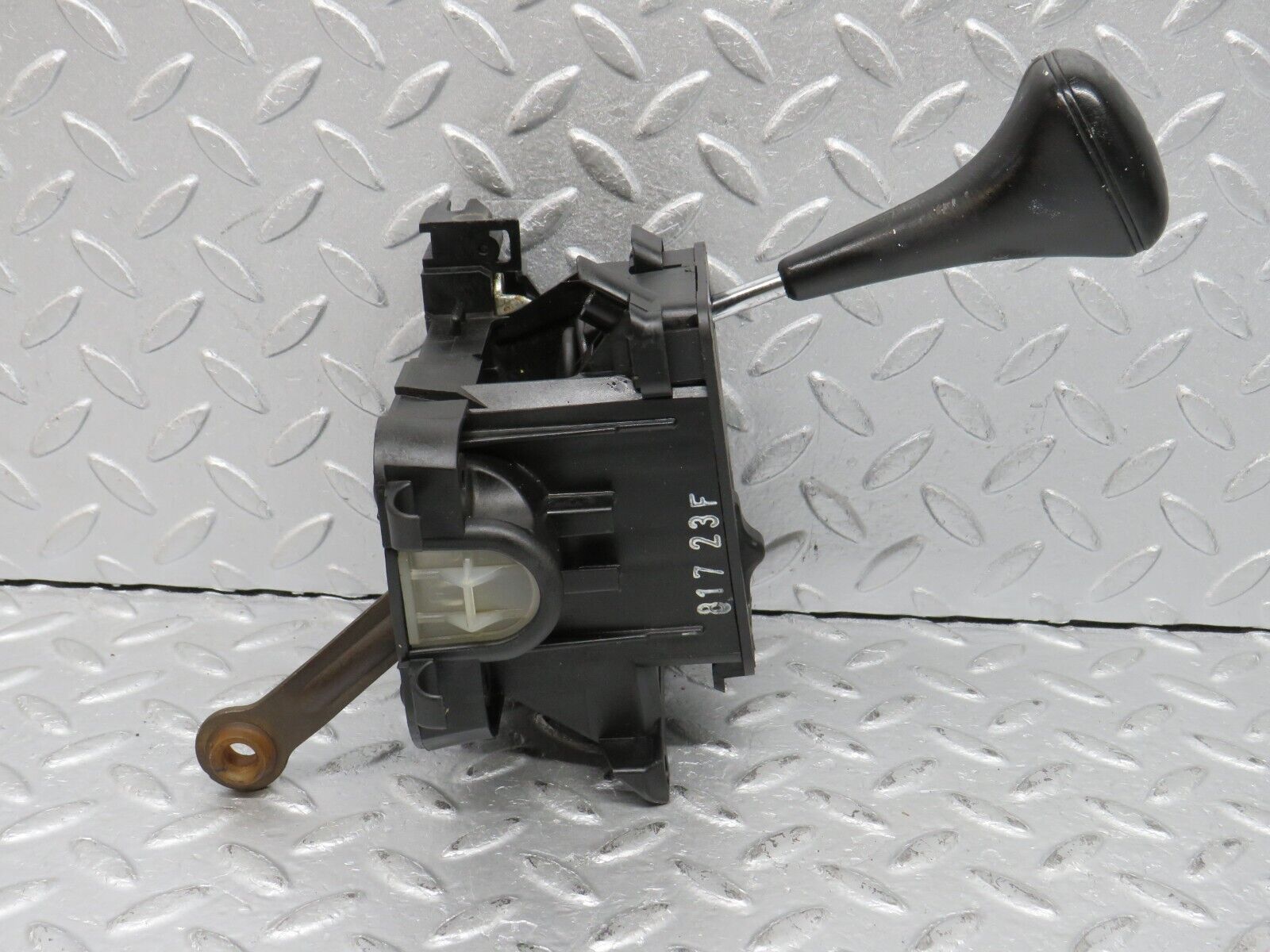 38731 Mercedes-Benz W201 190E 2.6L Automatic Gear Selector 1292670637 1242670206