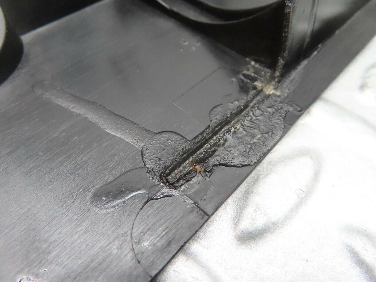 14950 Mercedes-Benz W140 S320 Ignition Lead Cover 1041590425