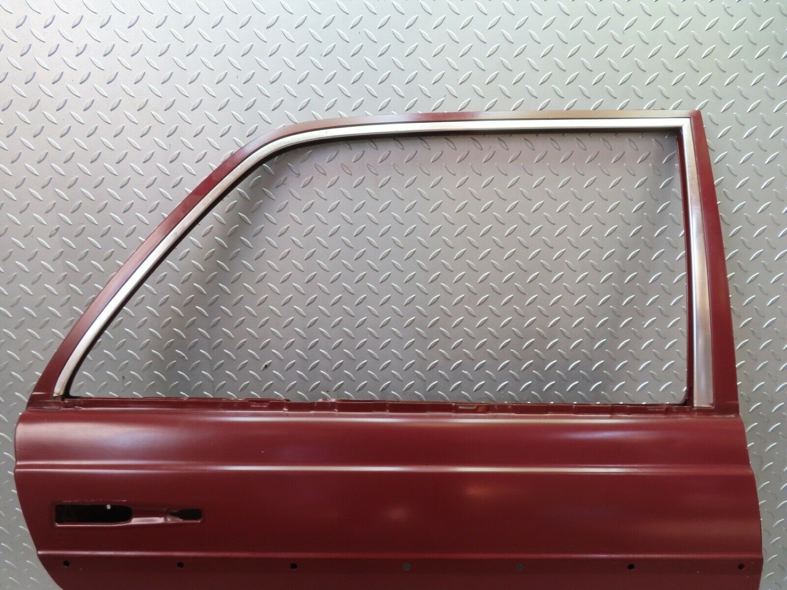 19184 Mercedes-Benz W123 300D Rear Right Door