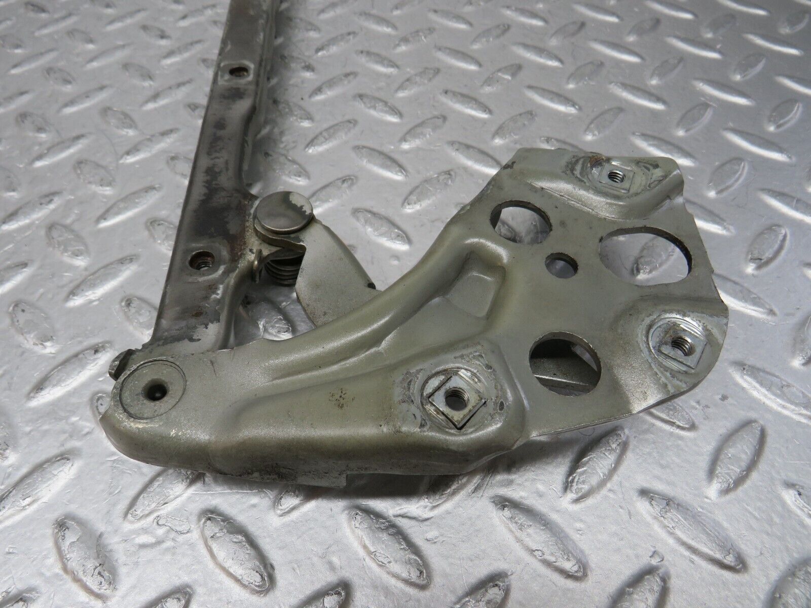 35030 Mercedes-Benz W210 320E Bonnet Hinge Right Side