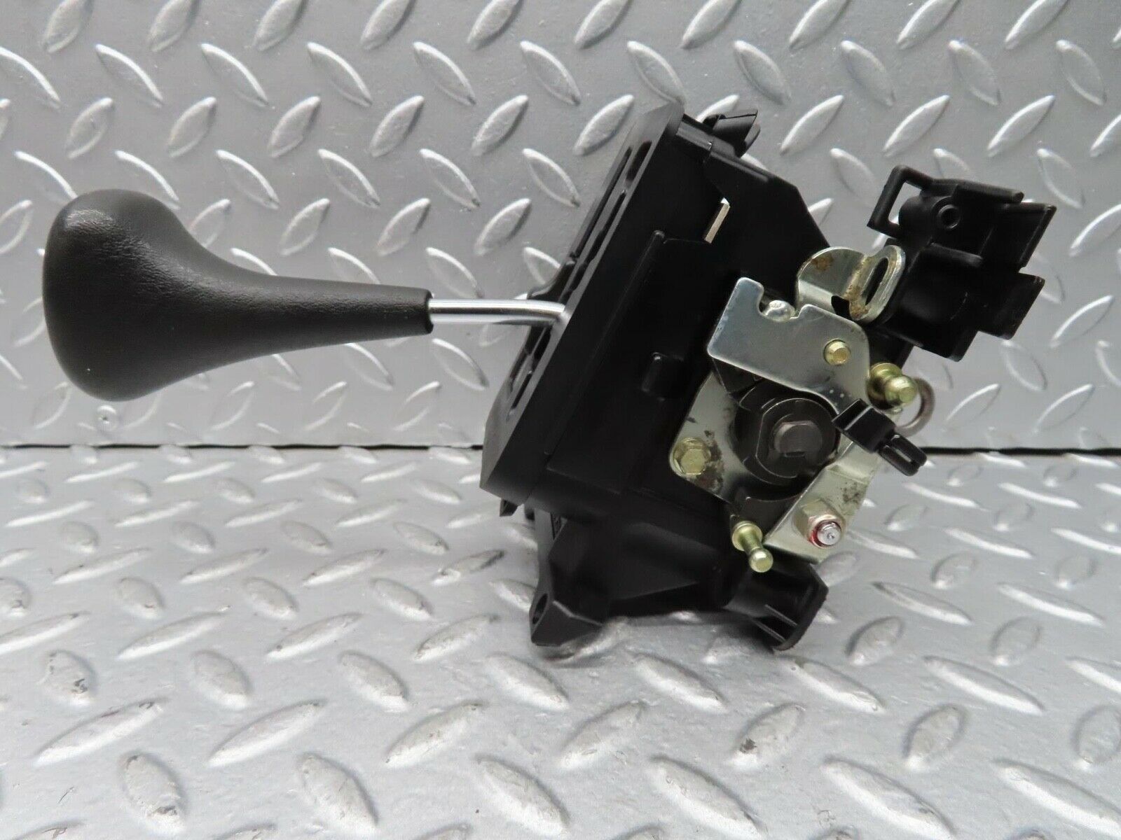 14598 Mercedes-Benz W201 190E Automatic Gear Shift Selector 1242670237