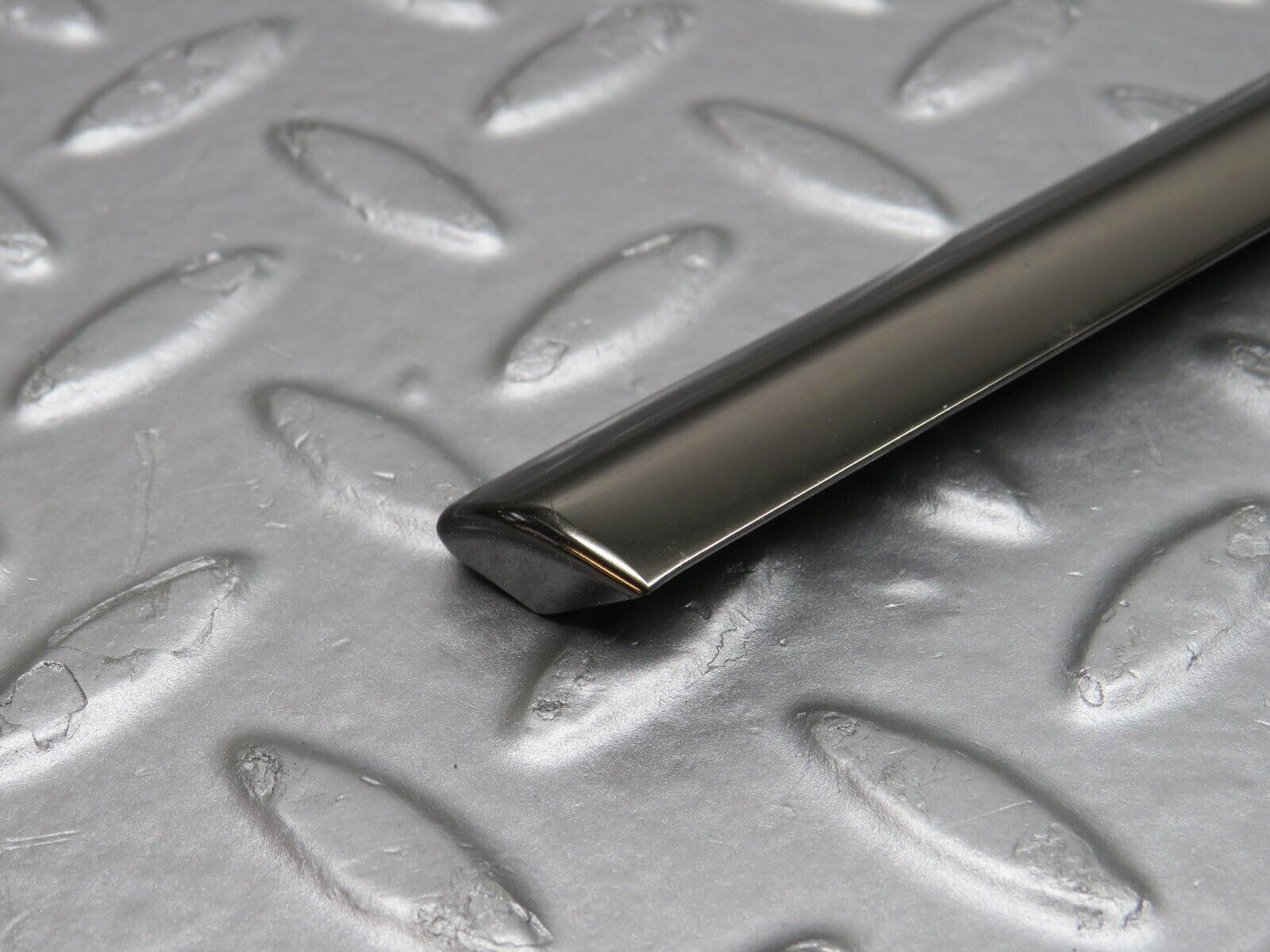 38524 Mercedes-Benz R129 280SL Coupe Left Door Window Moulding Trim