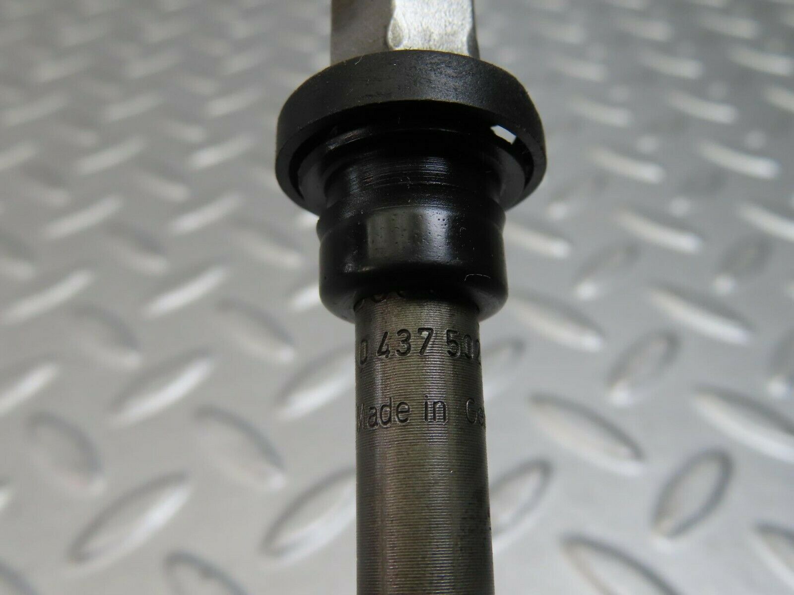 9464 Mercedes-Benz C124 300CE Coupe Fuel Injector Bosch 0437502010