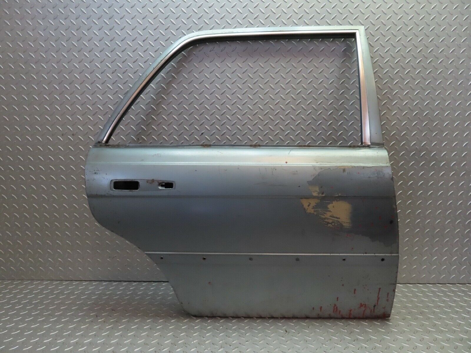 18809 Mercedes-Benz W116 Rear Right Door