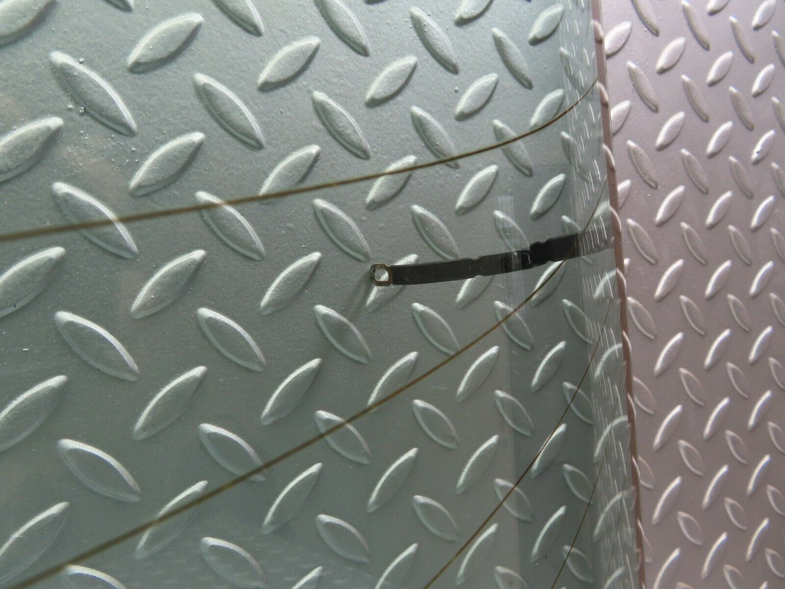 6406 Mercedes-Benz W123 200 Rear Windscreen