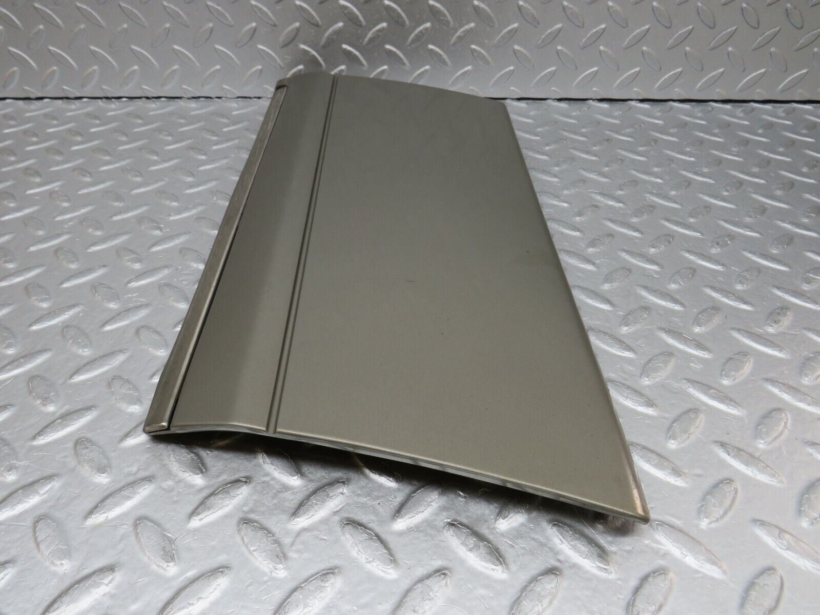 35967 Mercedes-Benz W126 420SE Front Right Fender Wing Moulding Trim 1266903640