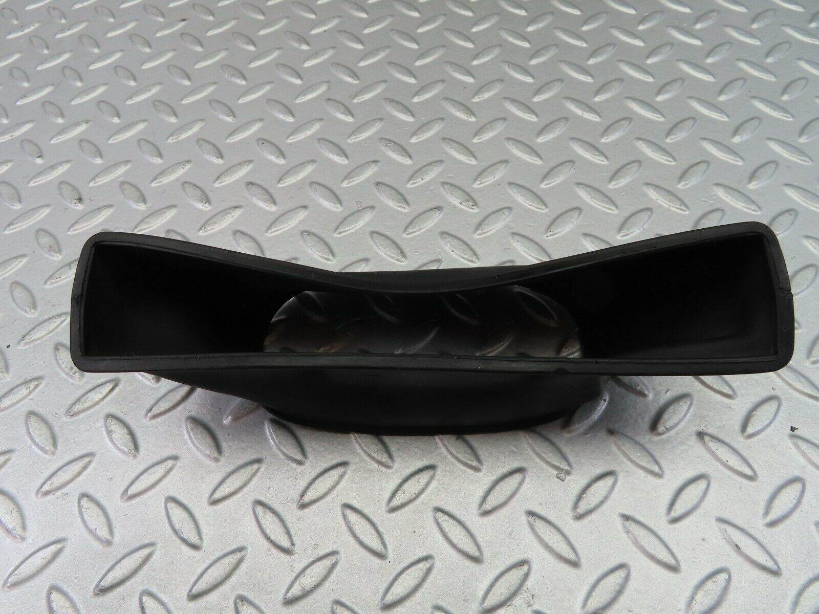 7459 Mercedes-Benz W116 450SE Heating Duct Rubber Ventilation 1168310088