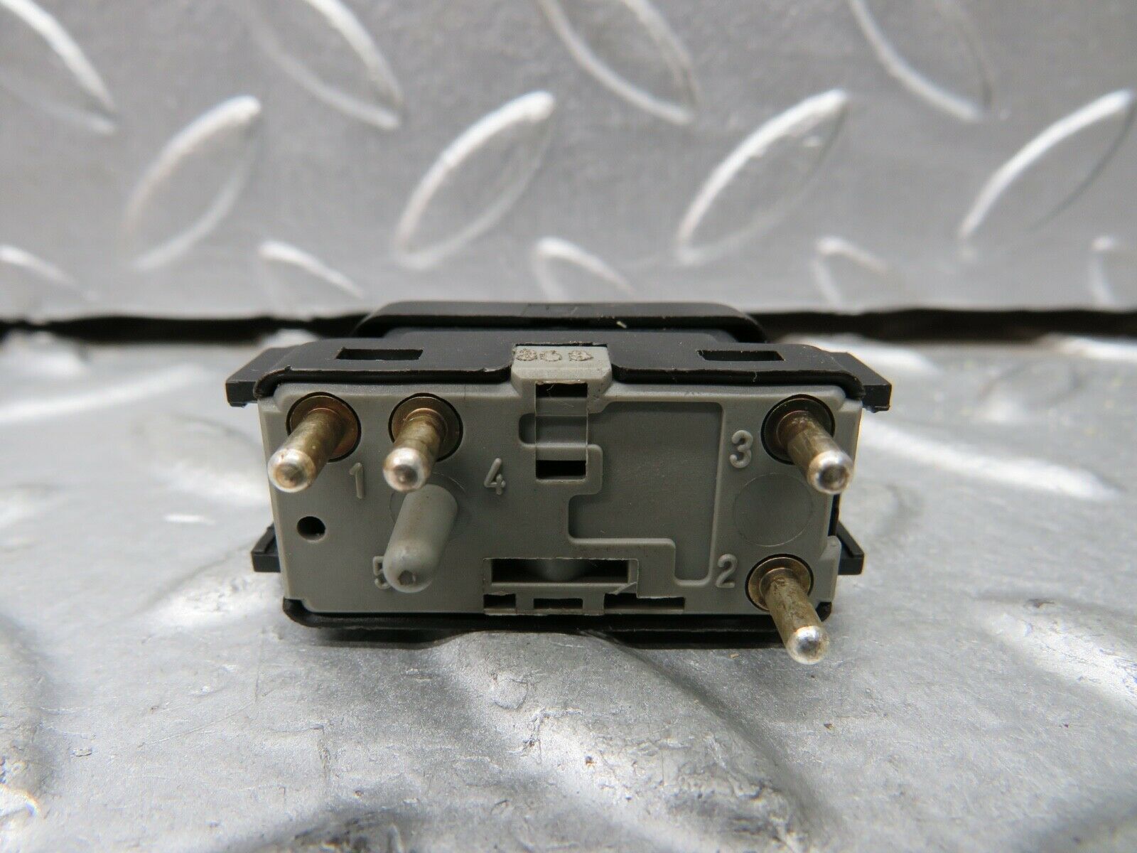 21880 Mercedes-Benz W124 Electric Window Switch Left Side 1248209310