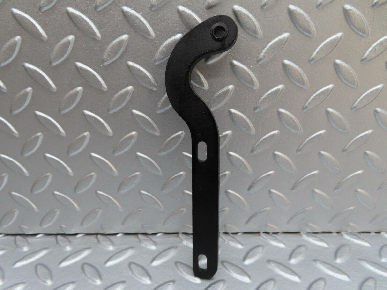 13922 Mercedes-Benz C107 280SLC Bonnet Hinge Support Right Side