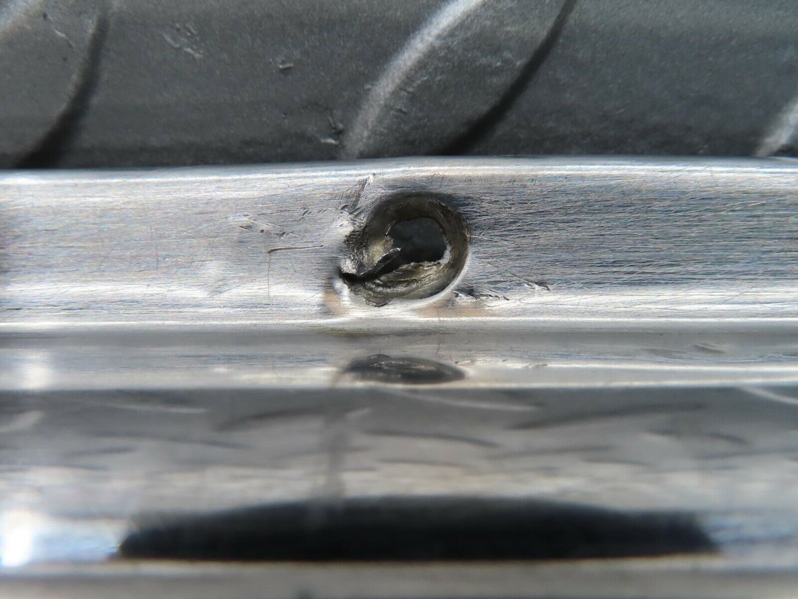 16755 Mercedes-Benz C107 380SLC Right Door Sill Chrome