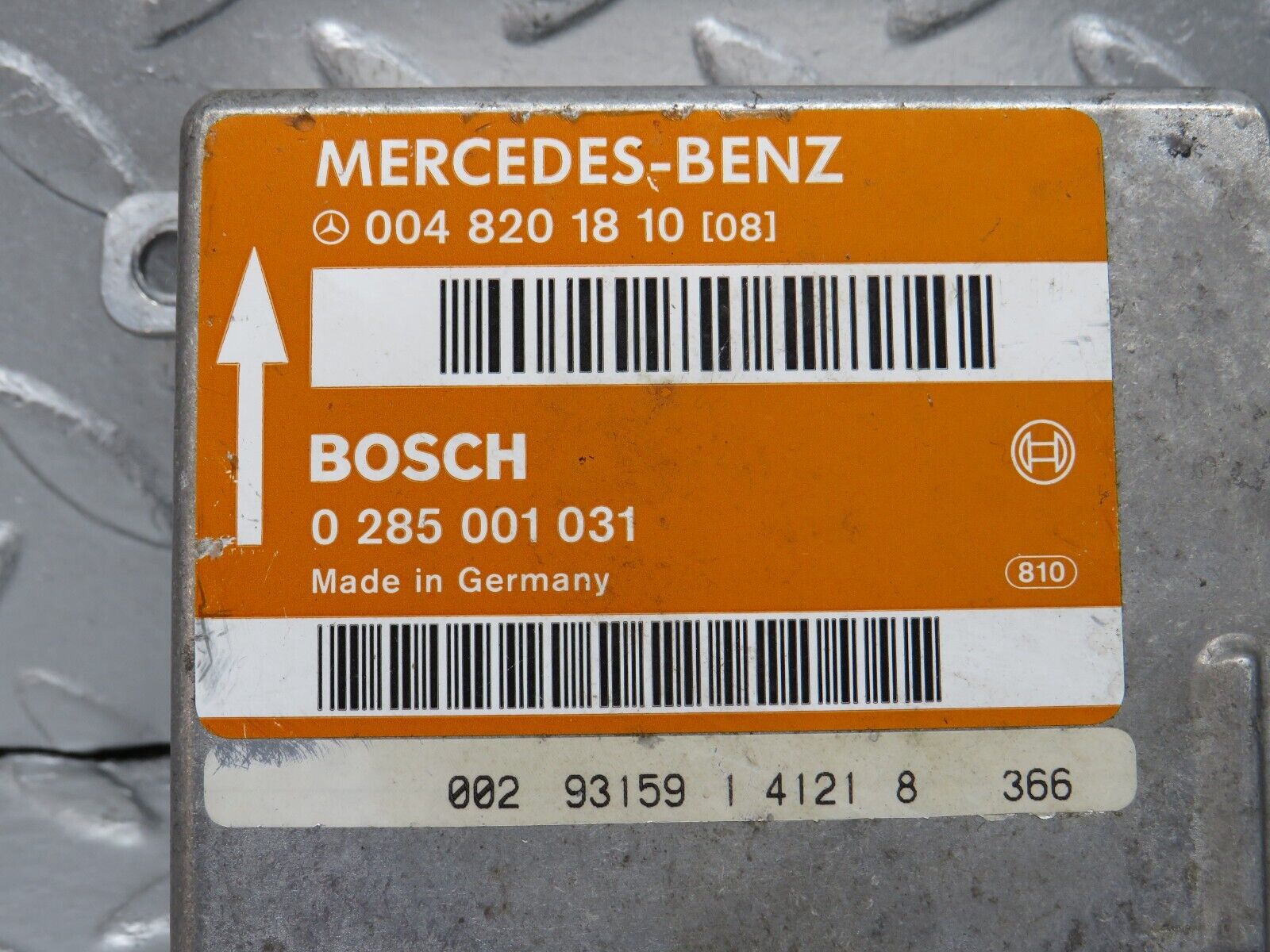 38121 Mercedes-Benz A124 320E Cabriolet Crash Sensor Bosch 0048201810 0285001031