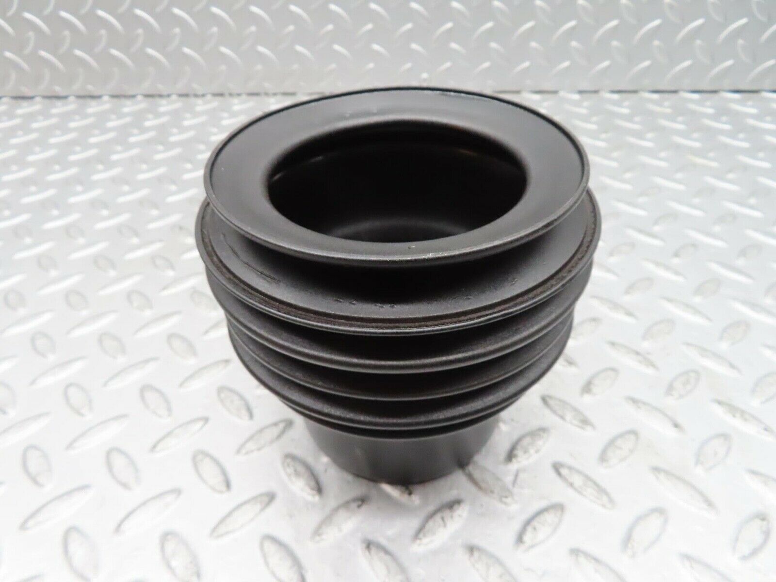 12527 Mercedes-Benz W108 280SE 3.5 Crankshaft Pulley