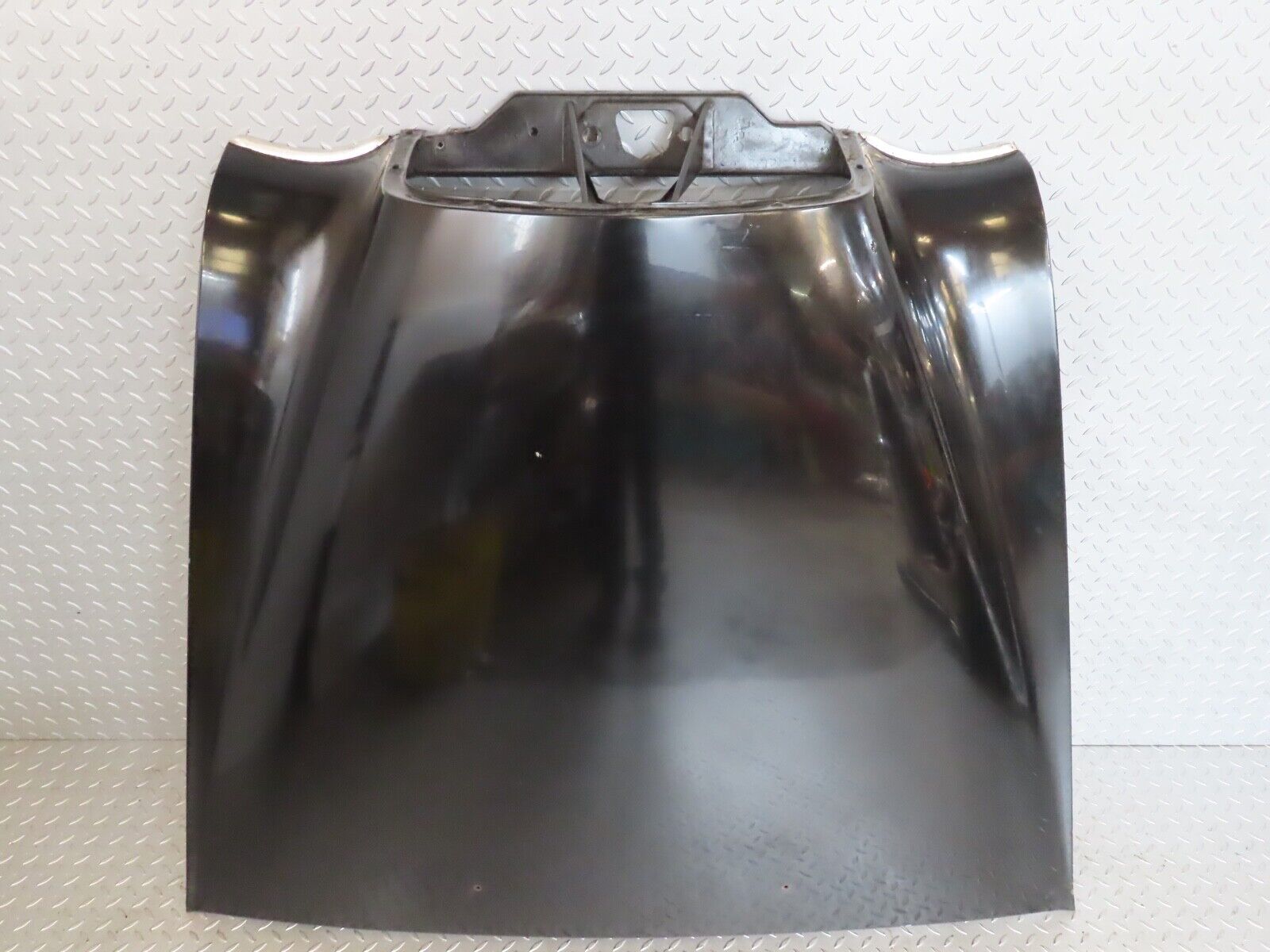 19818 Mercedes-Benz W121 190b Ponton Bonnet