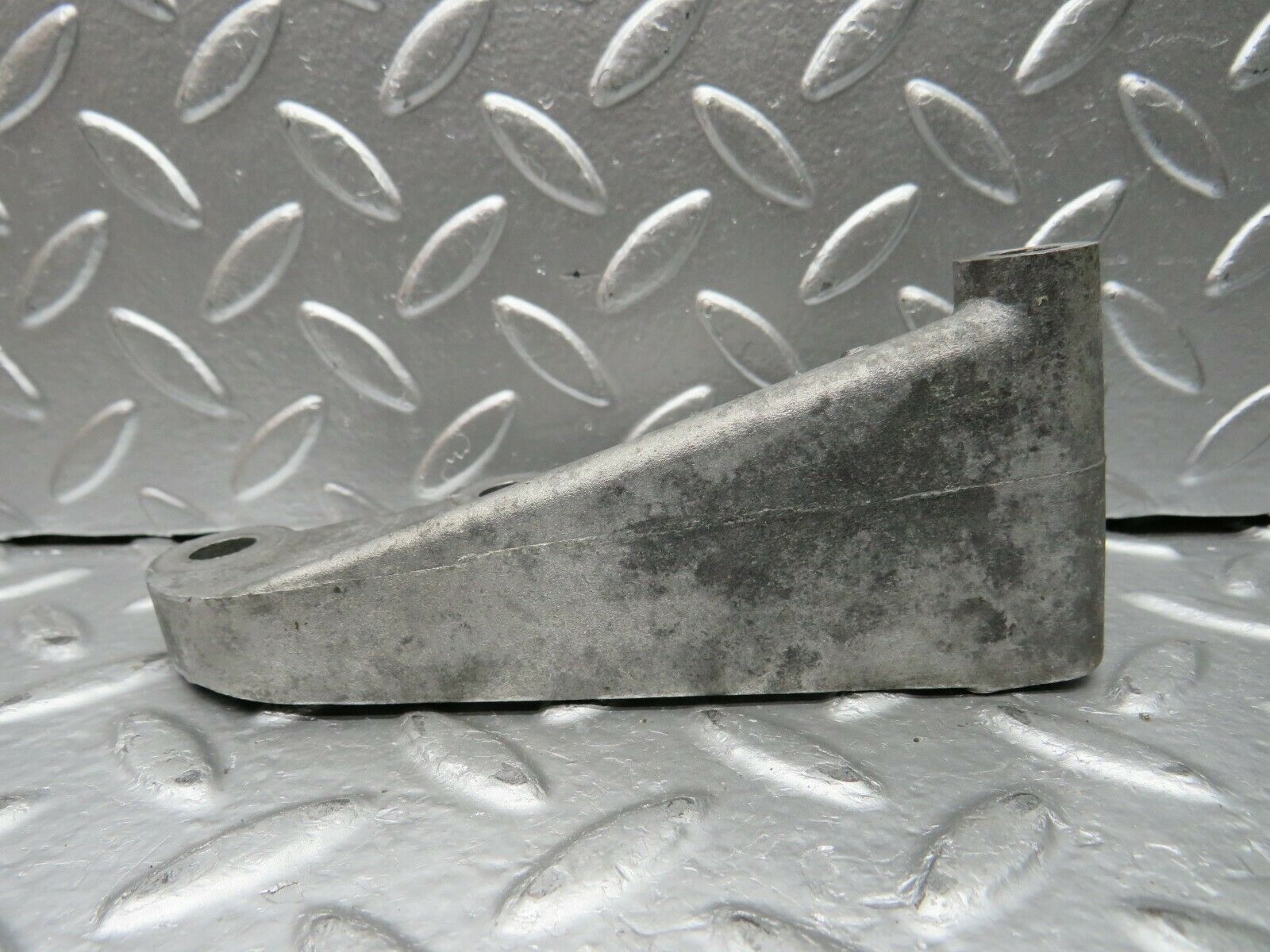 24052 Mercedes-Benz W123 280E Power Steering Pump Bracket 1104663141