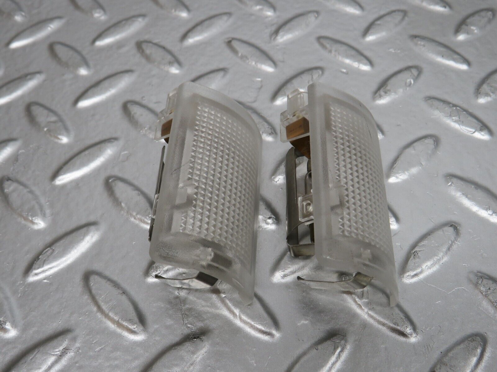 24659 Mercedes-Benz W140 S320 Rear Door Interior Light 1408200201