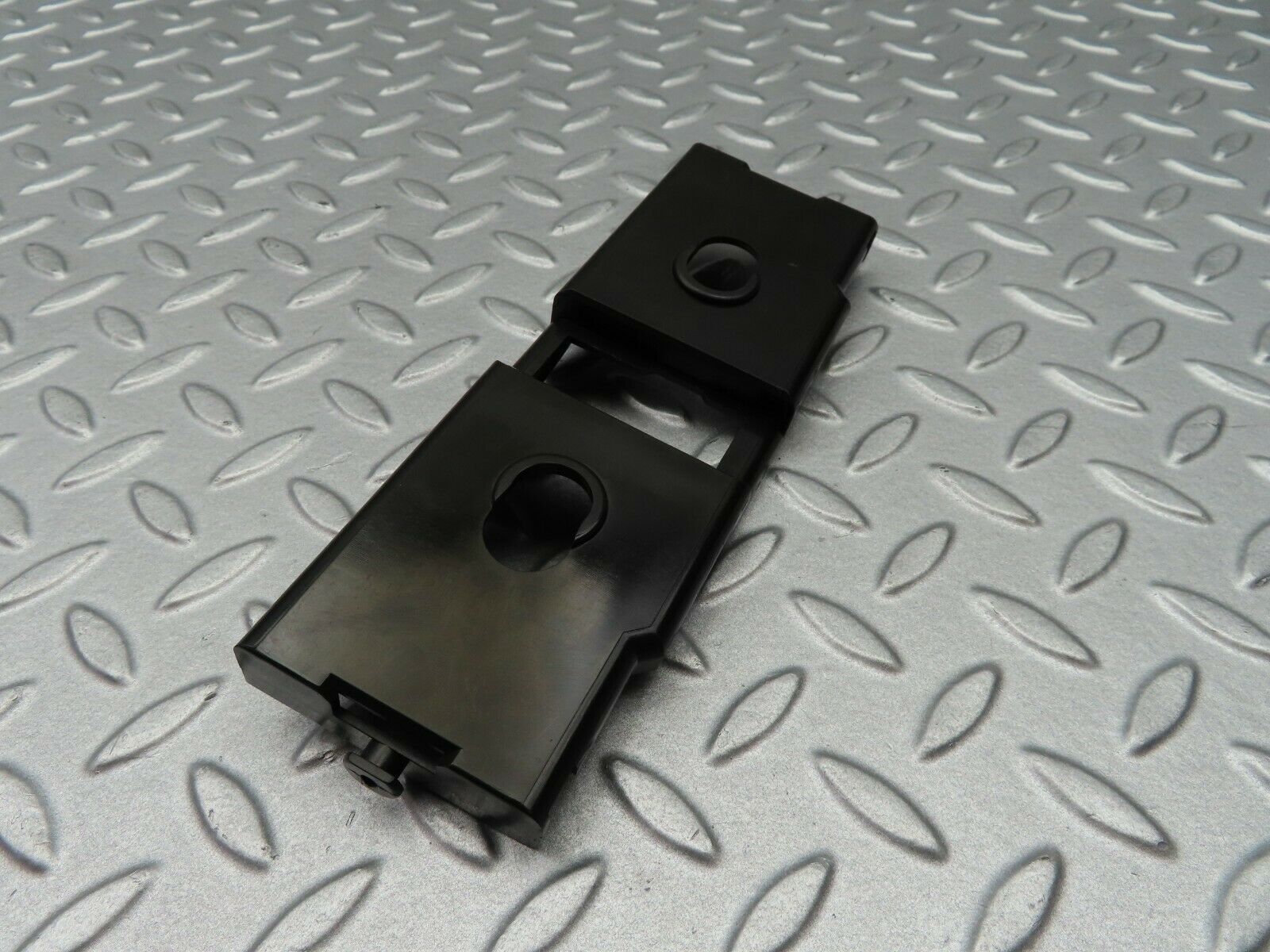 5351 Mercedes-Benz W124 230E Heating Regulator Holder Reinforcement 1248330214