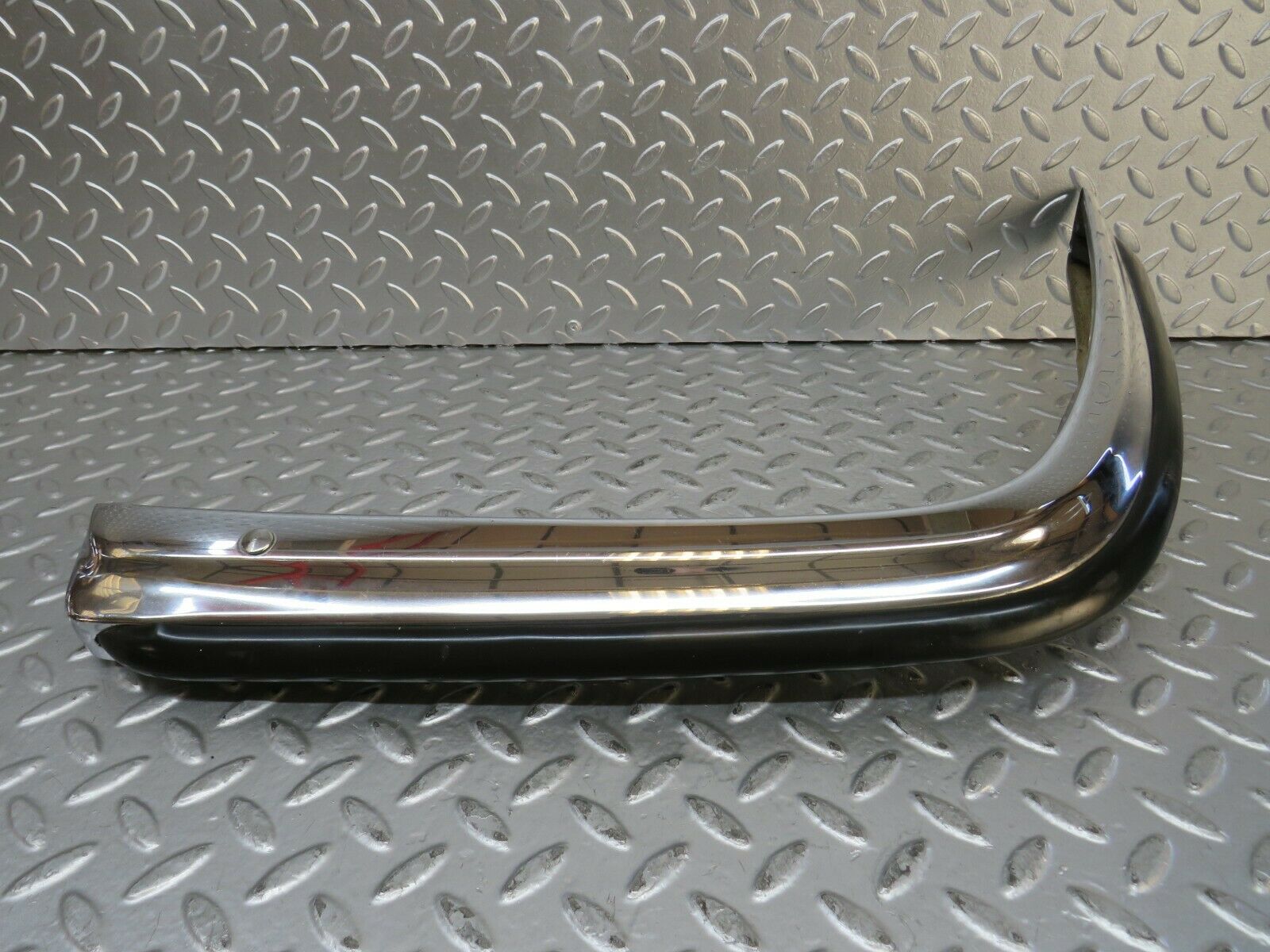 23239 Mercedes-Benz W116 350SE Front Left Upper Bumper Corner 1168800170