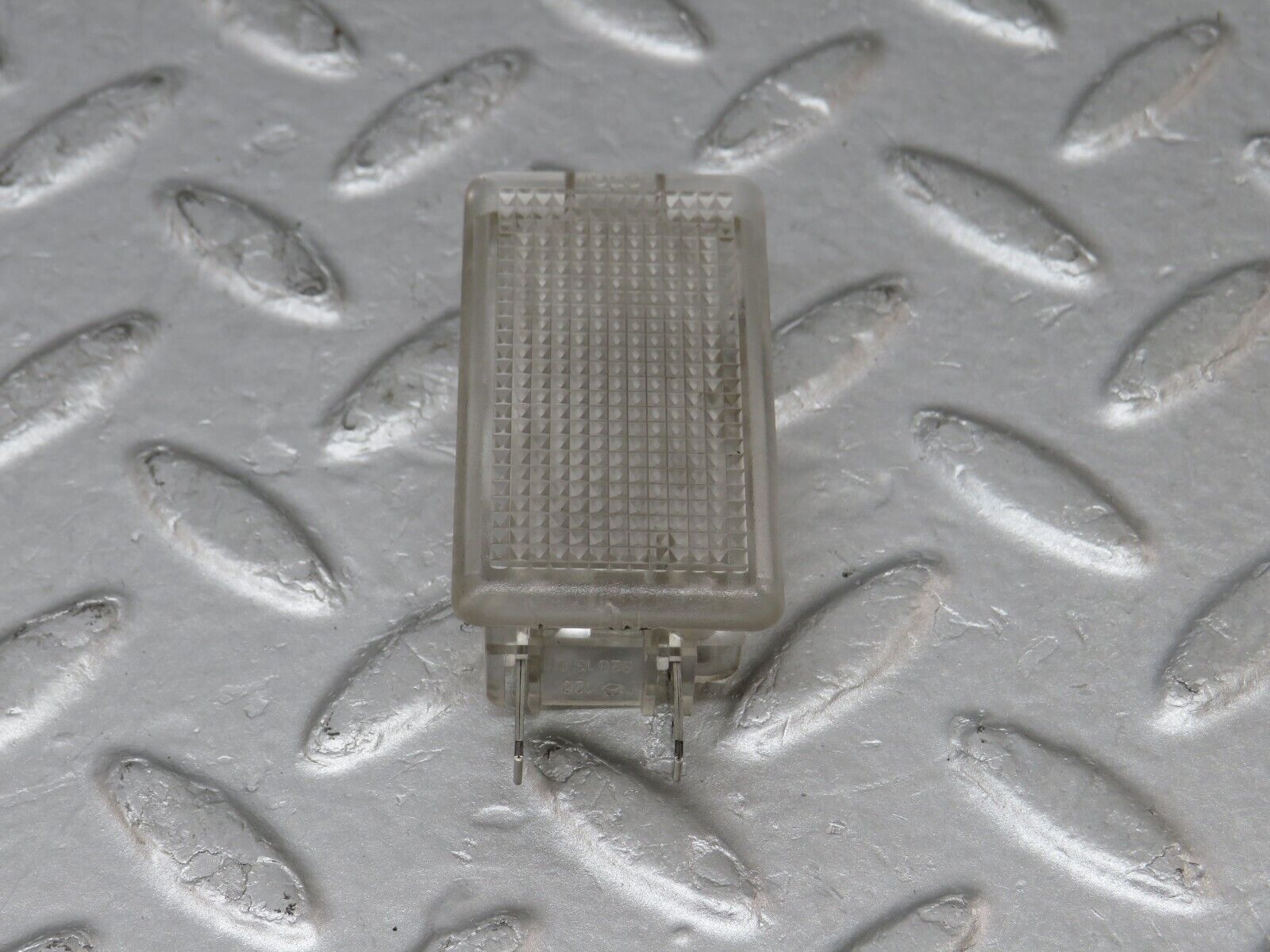 36182 Mercedes-Benz W126 420SE Glove Box Light 1268201301