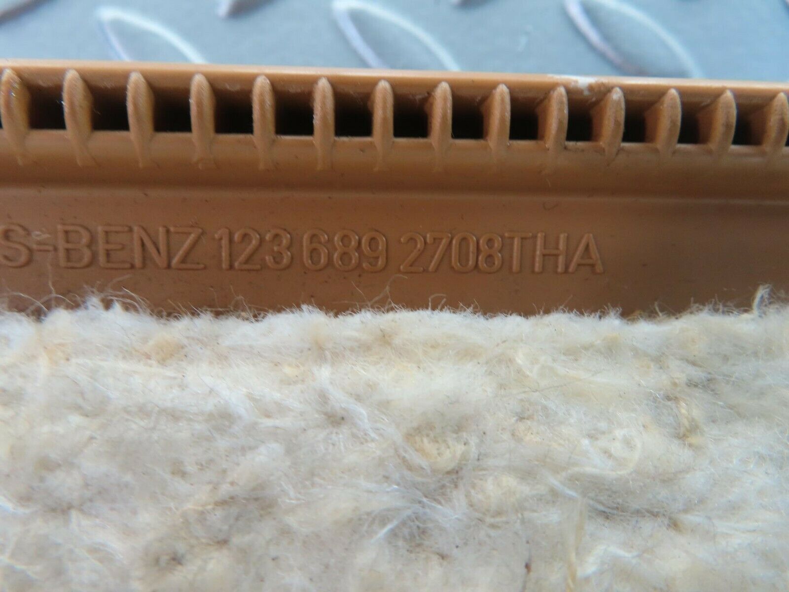 10007 Mercedes-Benz C123 230CE Coupe Under Dash Panel Left Palomino 1236892708