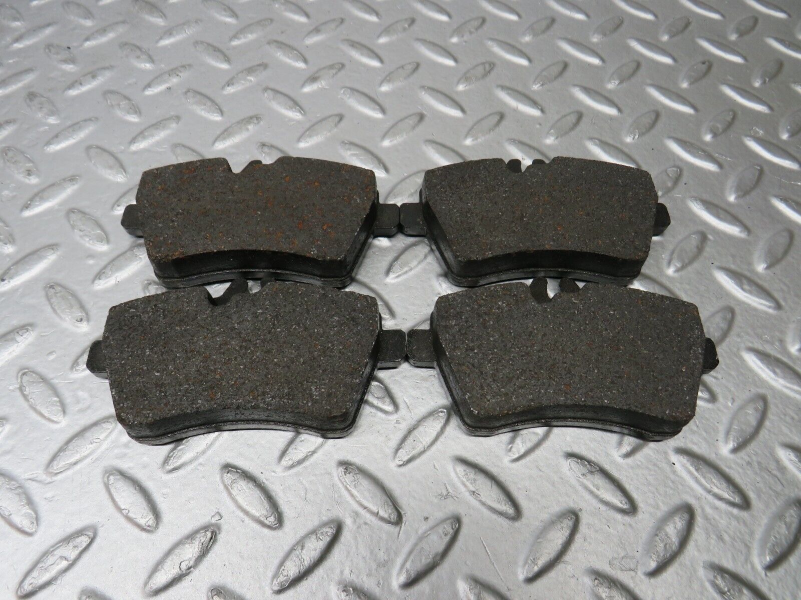 38207 Mercedes-Benz W169 Genuine Front Brake Pads New 1694200720