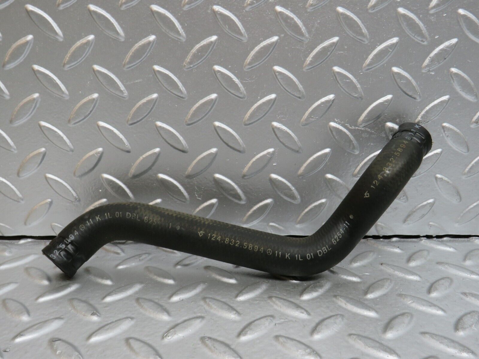 29562 Mercedes-Benz W124 230E Water Hose Pipe 1248325894