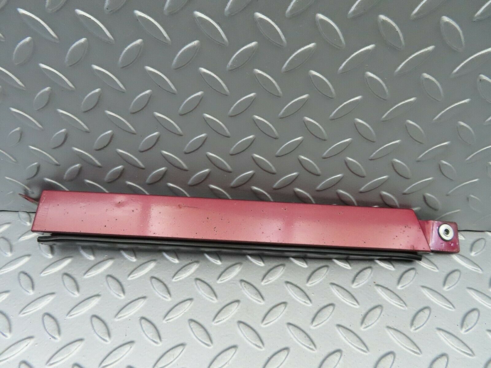 6680 Mercedes-Benz S124 E220 Wagon Under Headlight Trim Right