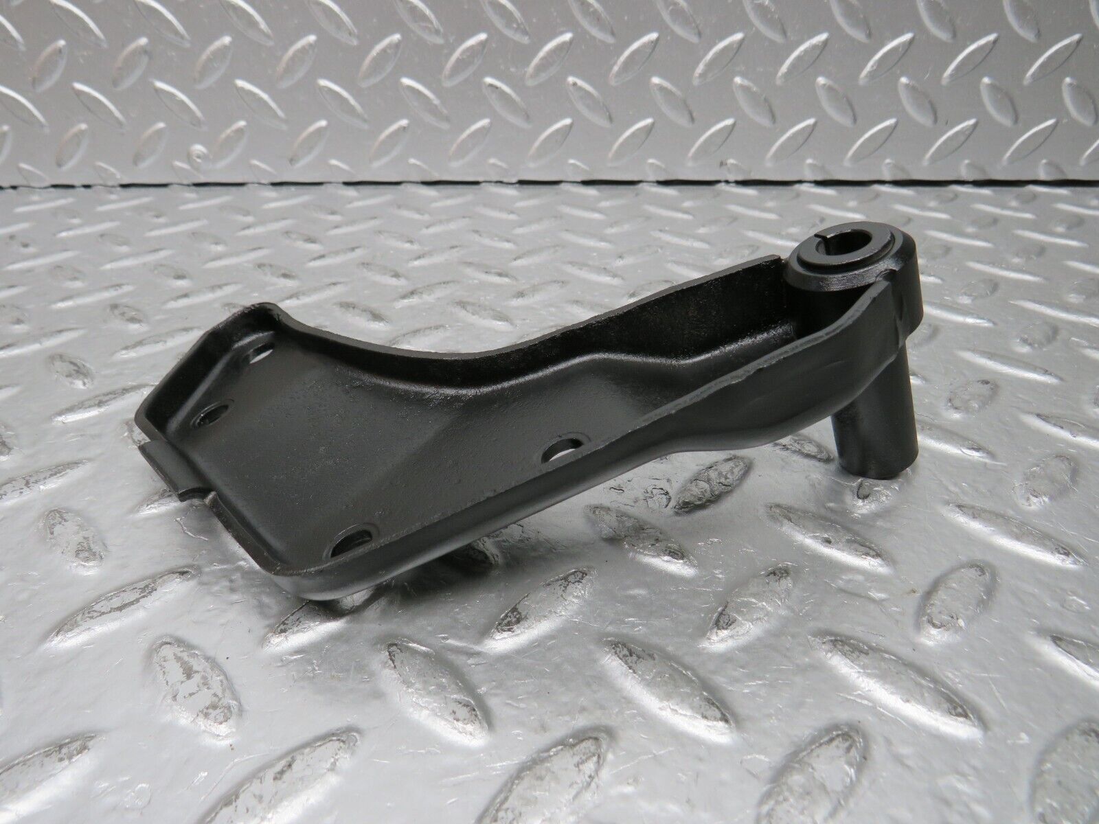 29909 Mercedes-Benz W123 230E Alternator Generator Bracket