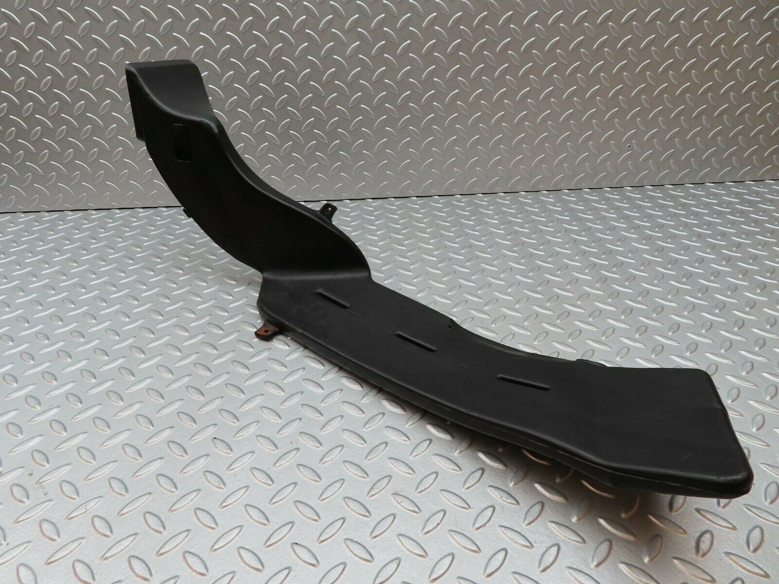 4605 Mercedes-Benz W114 280CE Coupe Air Duct Heater Ventilation L 1158310145