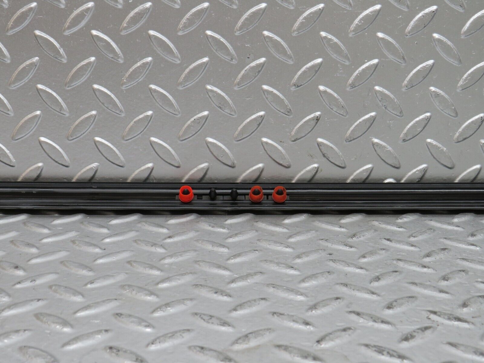 28237 Mercedes-Benz S123 240D Wagon Front Right Door Centre Moulding Trim