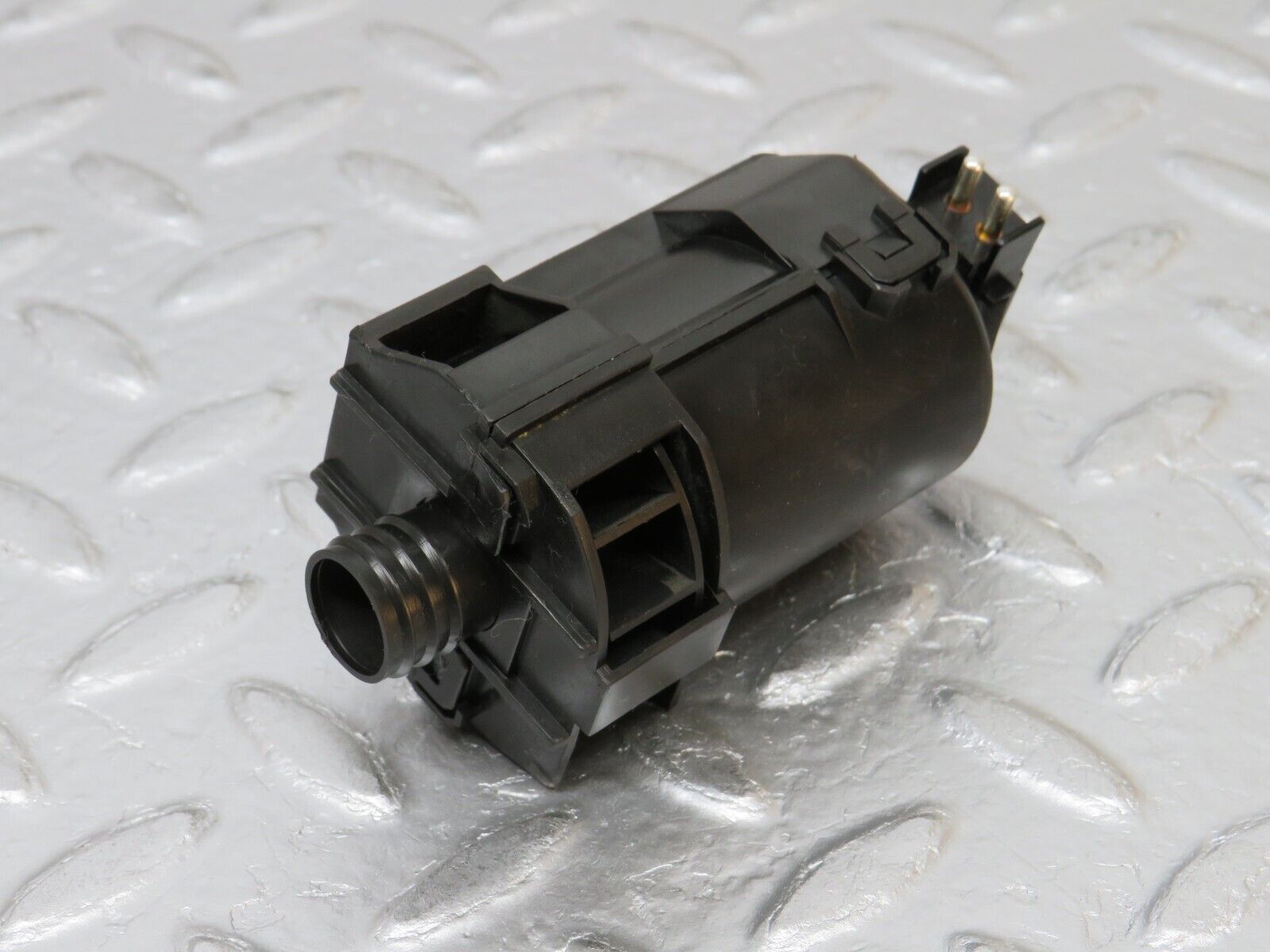 32408 Mercedes-Benz S124 300TE Wagon Temperature Sensor