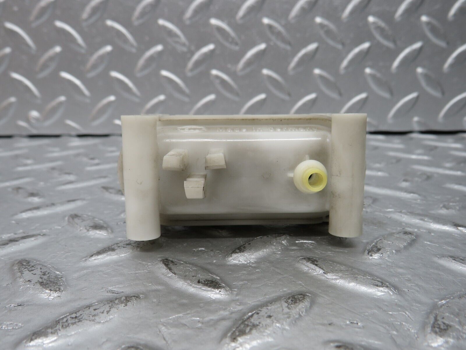 31640 Mercedes-Benz W201 190LE 1.8L Door Lock Vacuum Actuator Rear Left