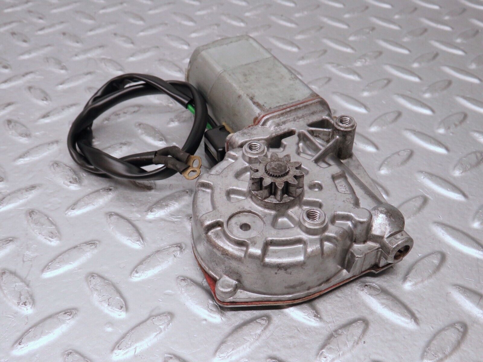 36870 Mercedes-Benz C126 420SEC Coupe Left Door Power Window Regulator Motor Bosch 0130821022