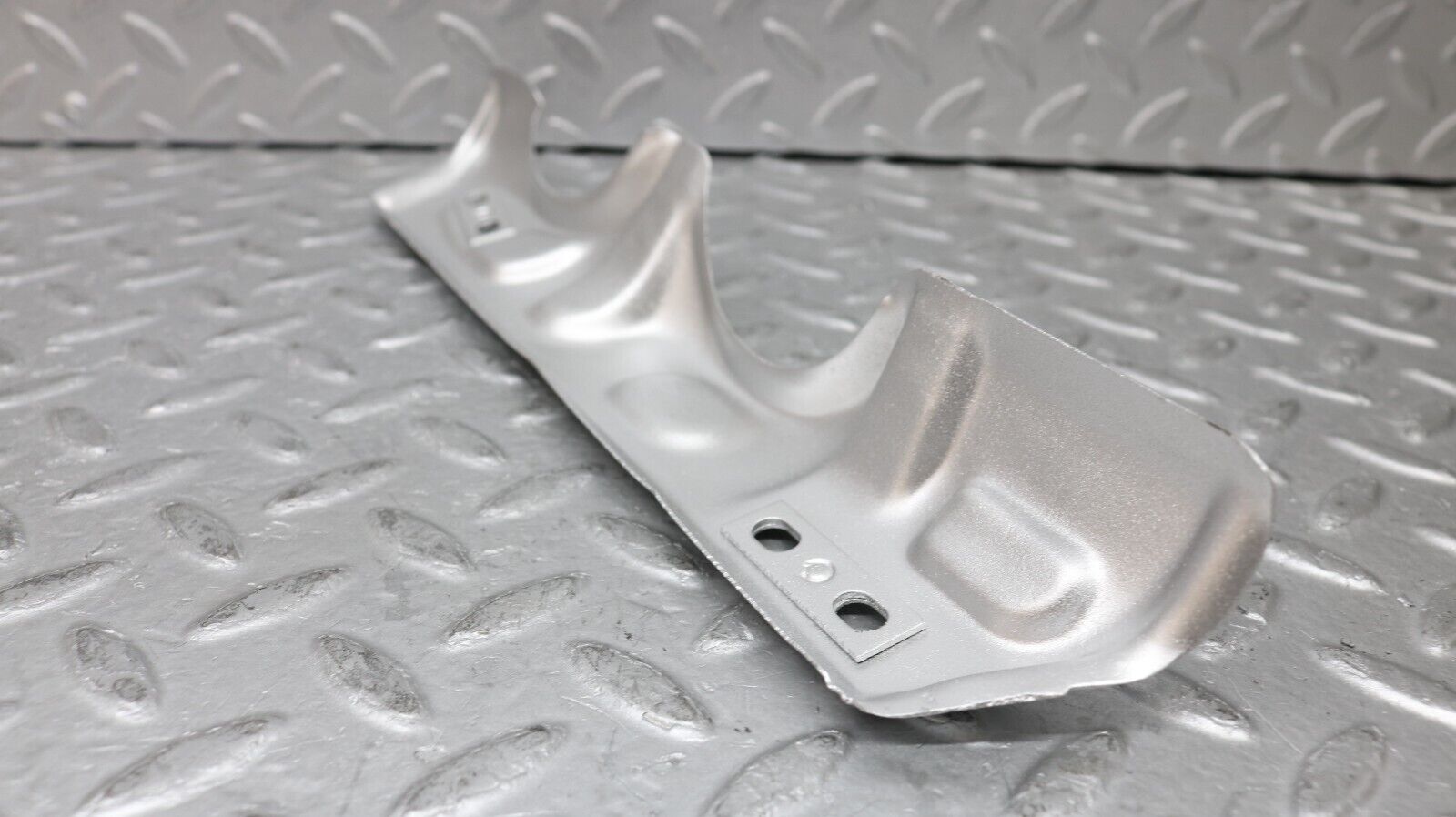 37238 Mercedes-Benz C126 420SEC Coupe Exhaust Manifold Heat Shield