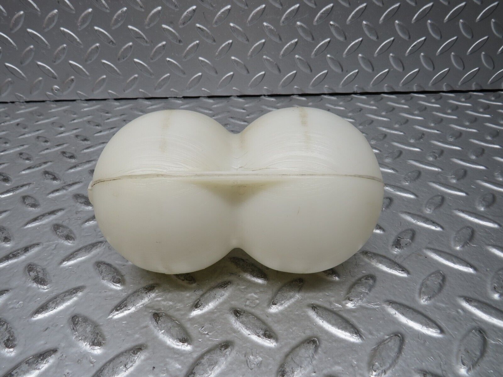 28647 Mercedes-Benz W123 230E Vacuum Reservoir Tank