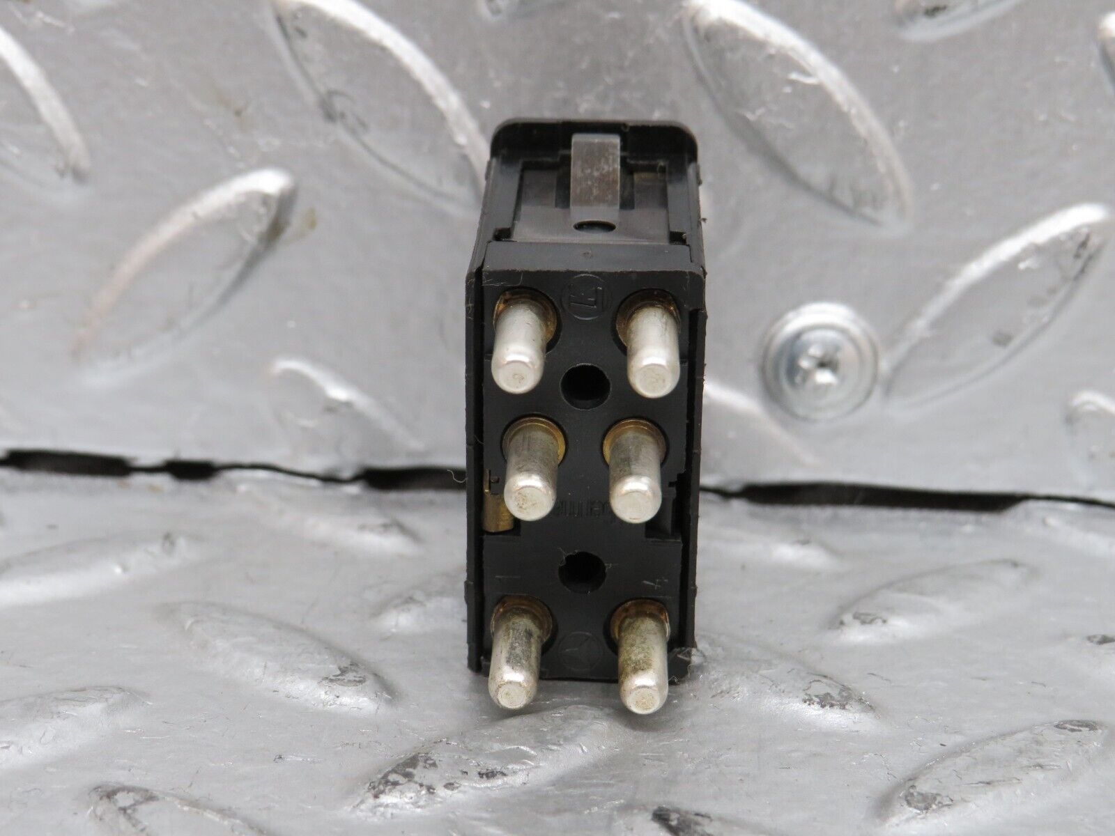 28323 Mercedes-Benz S123 240D Wagon Rear Wiper And Light Switch 0018203510