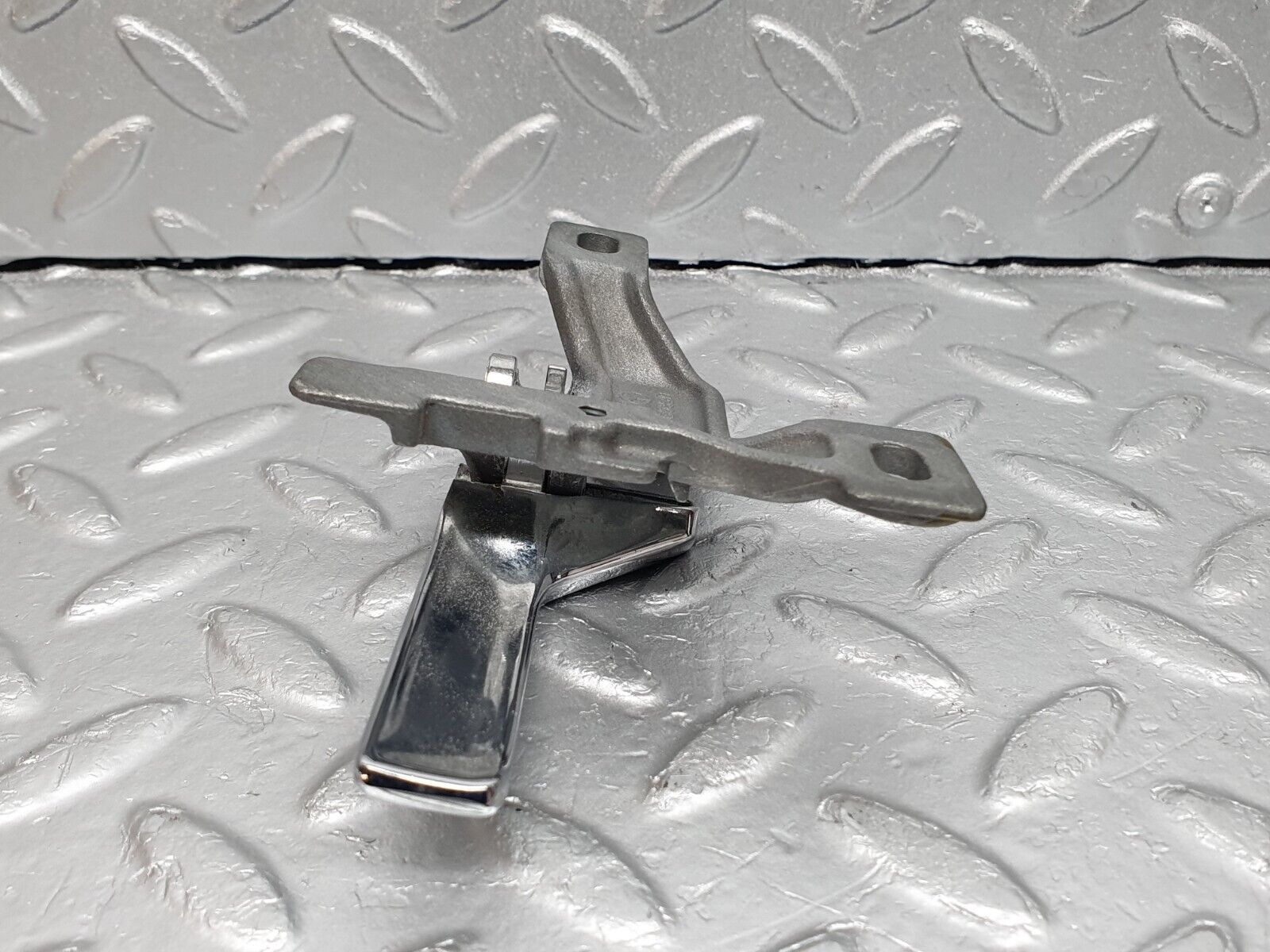 40899 Mercedes-Benz W126 300SE Right Interior Door Handle