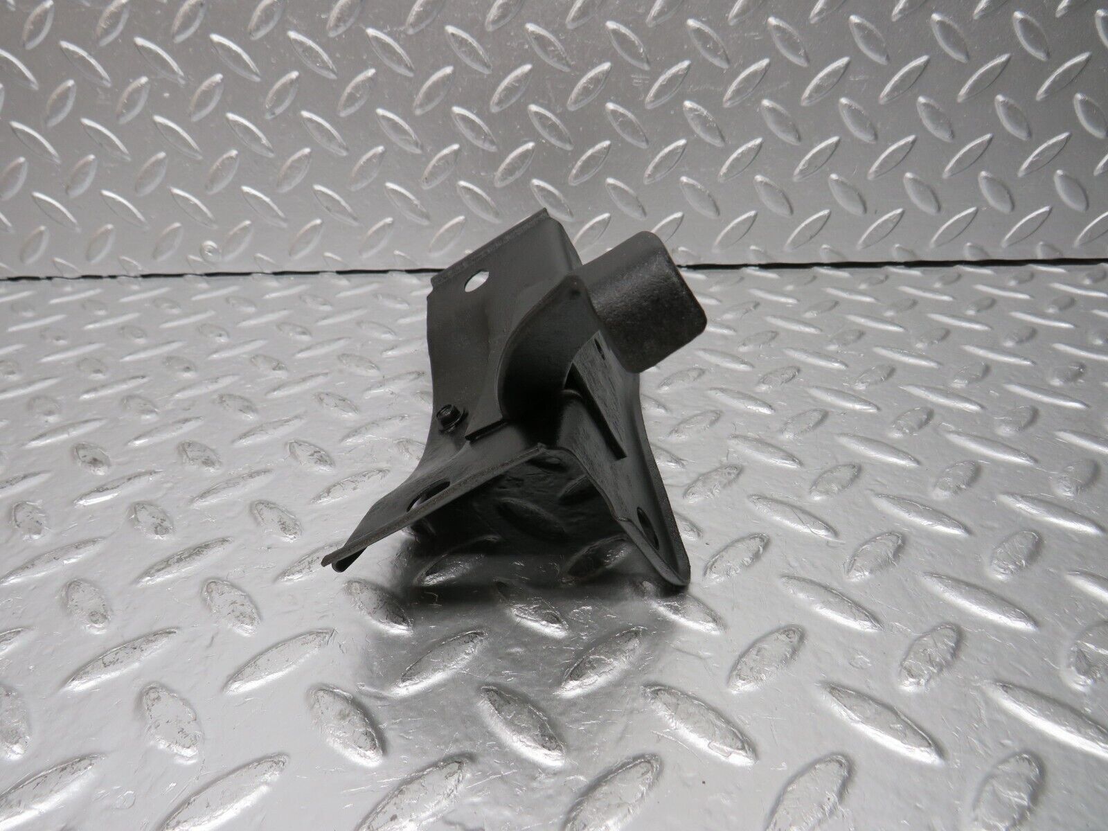 30544 Mercedes-Benz W124 230E Cardan Shaft Prop Shaft Support