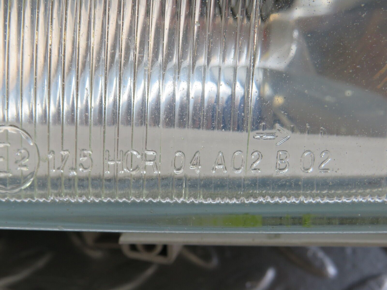 33225 Mercedes-Benz W202 C180 Headlight Hella Left Side